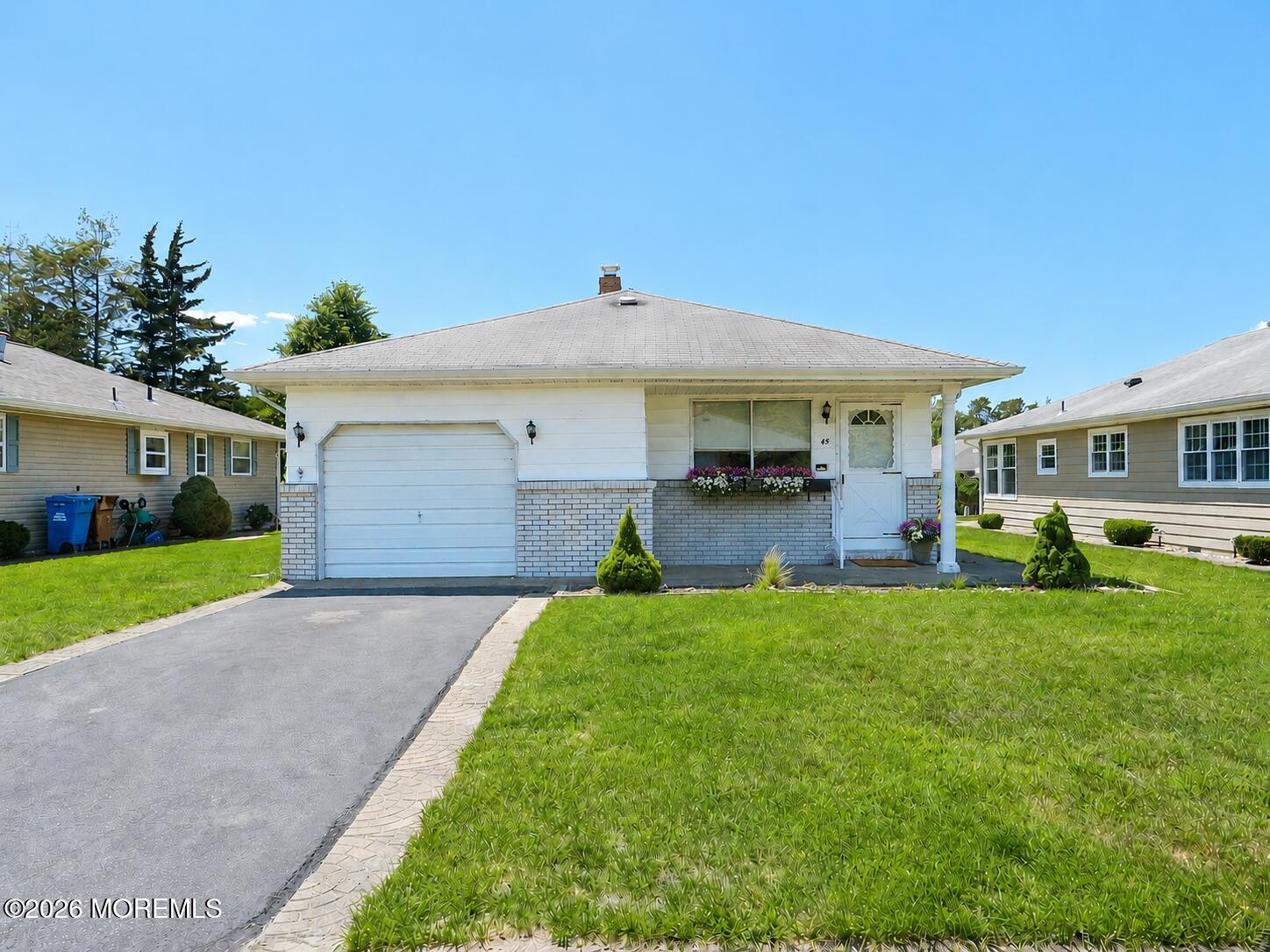 45 Scarborough Place, Toms River, NJ, 08757