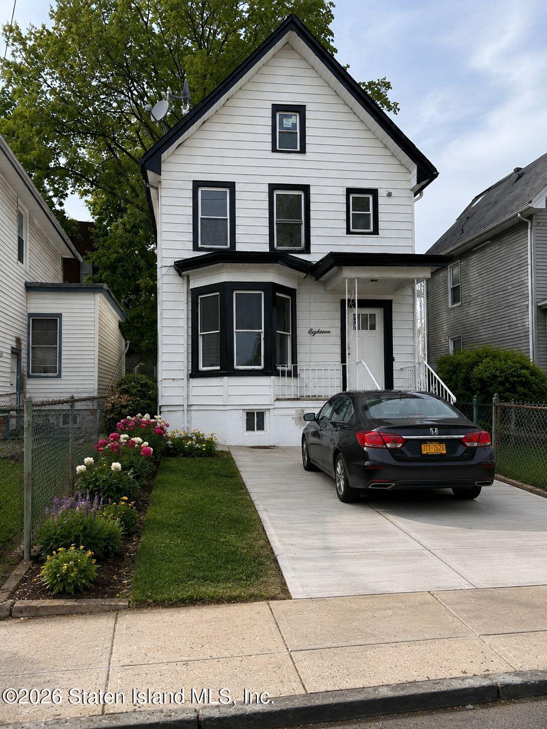 18 Cottage Place Image 1