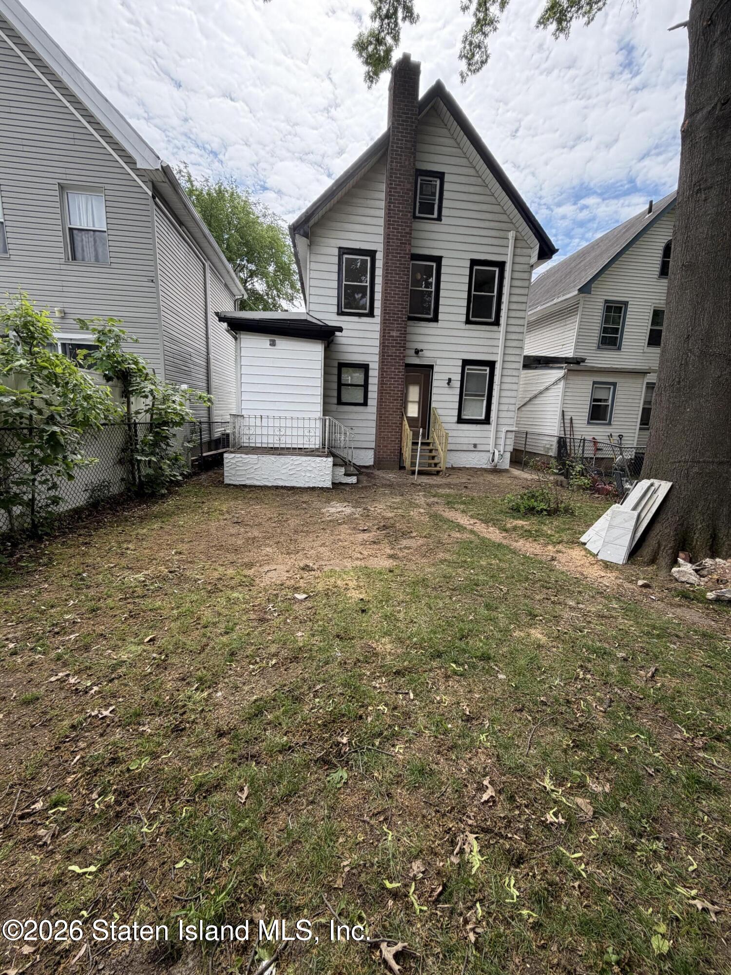 18 Cottage Place Image 3