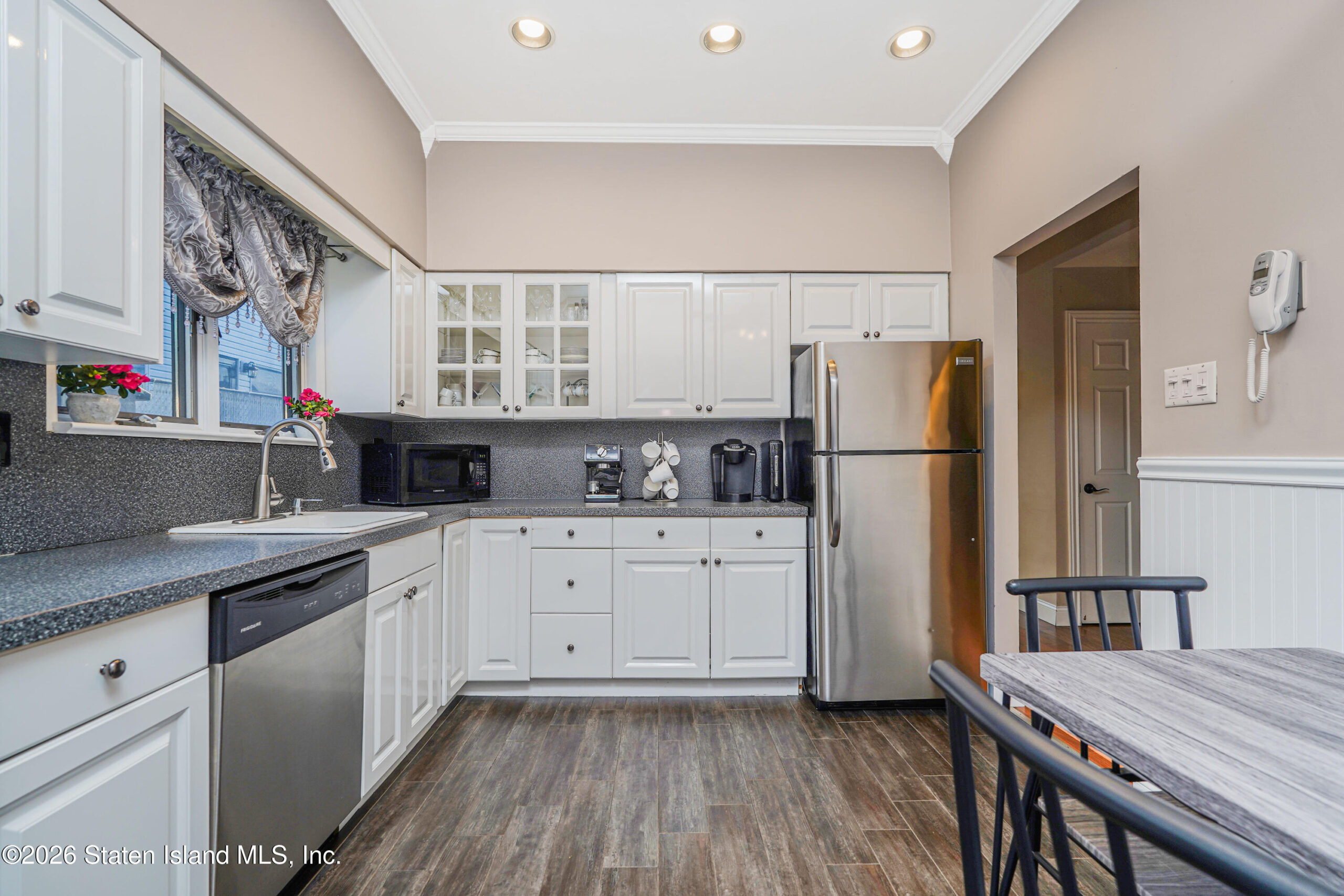 716 Drumgoole Road, Staten Island, NY, 10312 image 10
