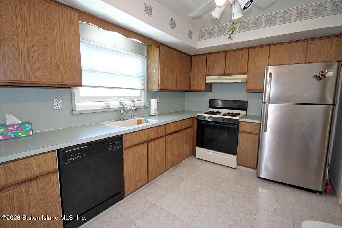 79 Downes Avenue, Staten Island, NY, 10312 image 9