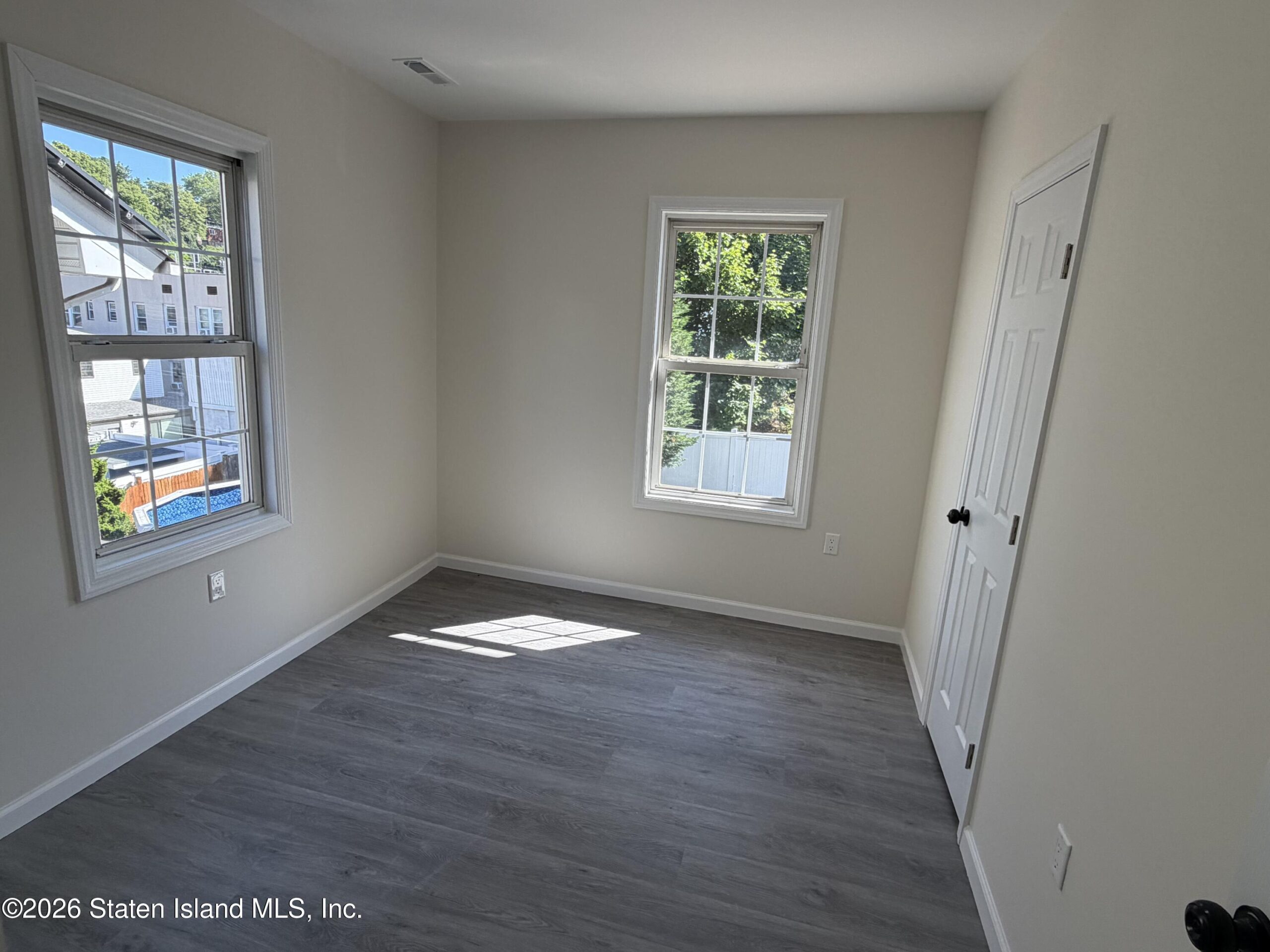 402 Woodstock Avenue, Staten Island, NY, 10301 image 17