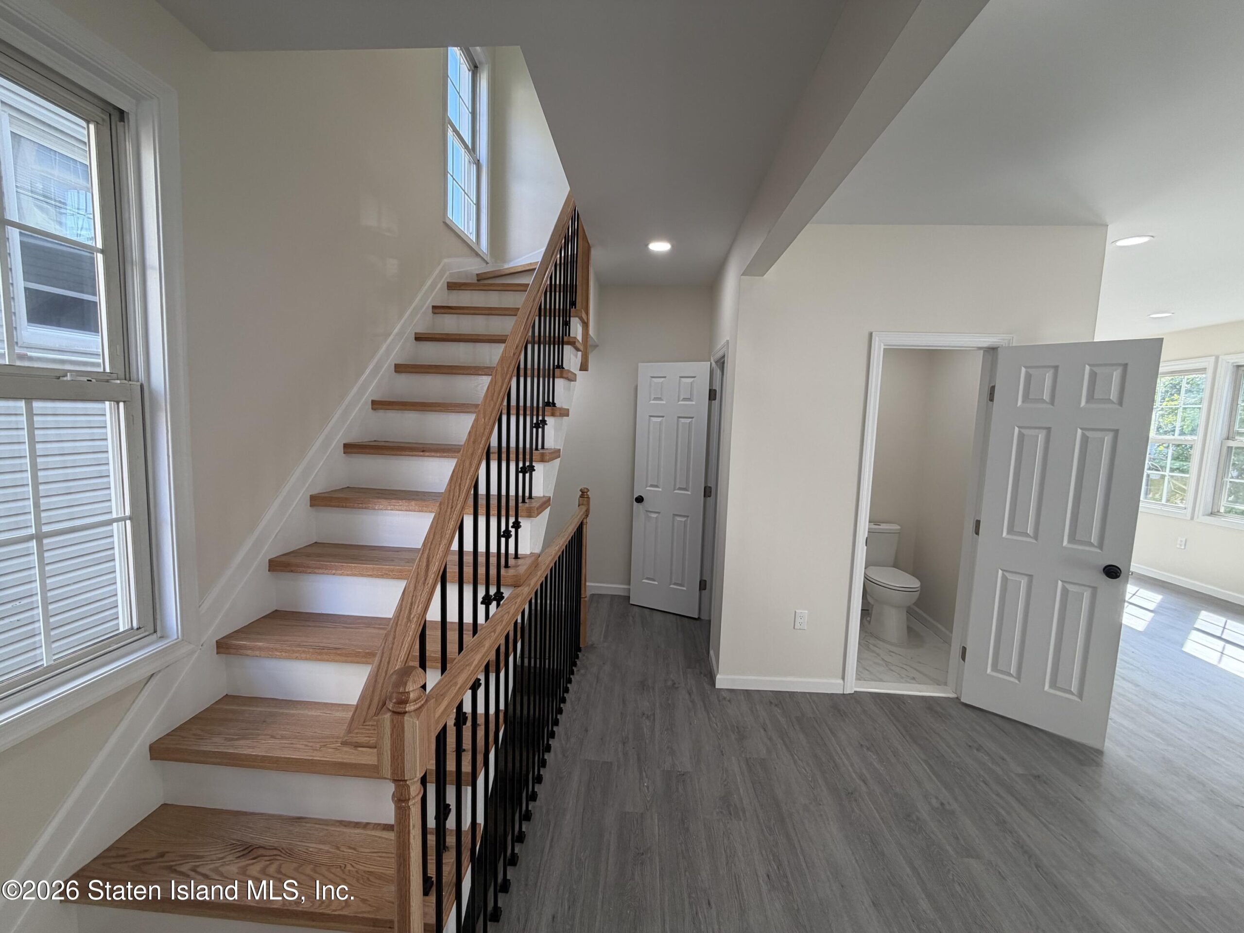 402 Woodstock Avenue, Staten Island, NY, 10301 image 14