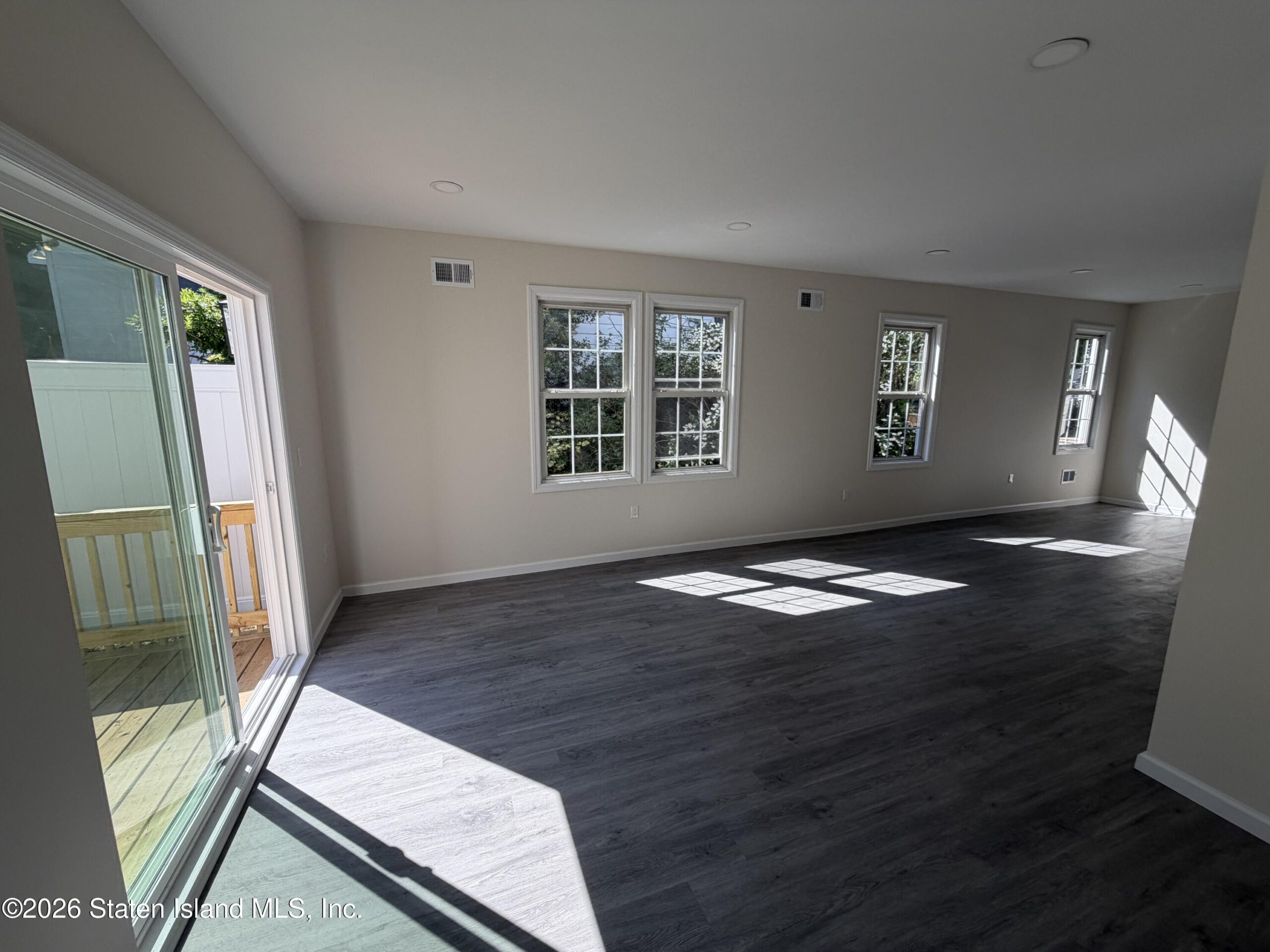 402 Woodstock Avenue, Staten Island, NY, 10301 image 13