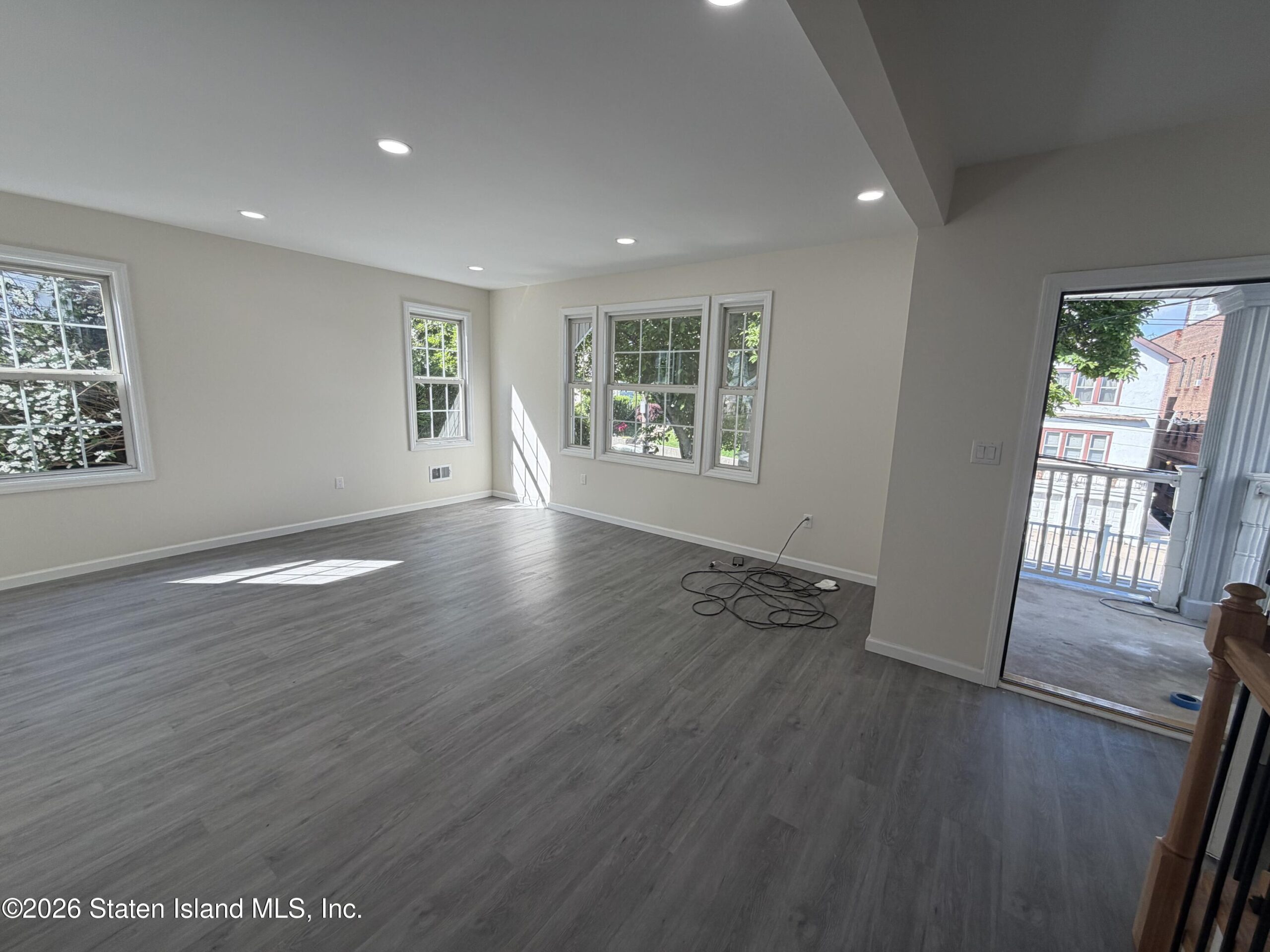 402 Woodstock Avenue, Staten Island, NY, 10301 image 16