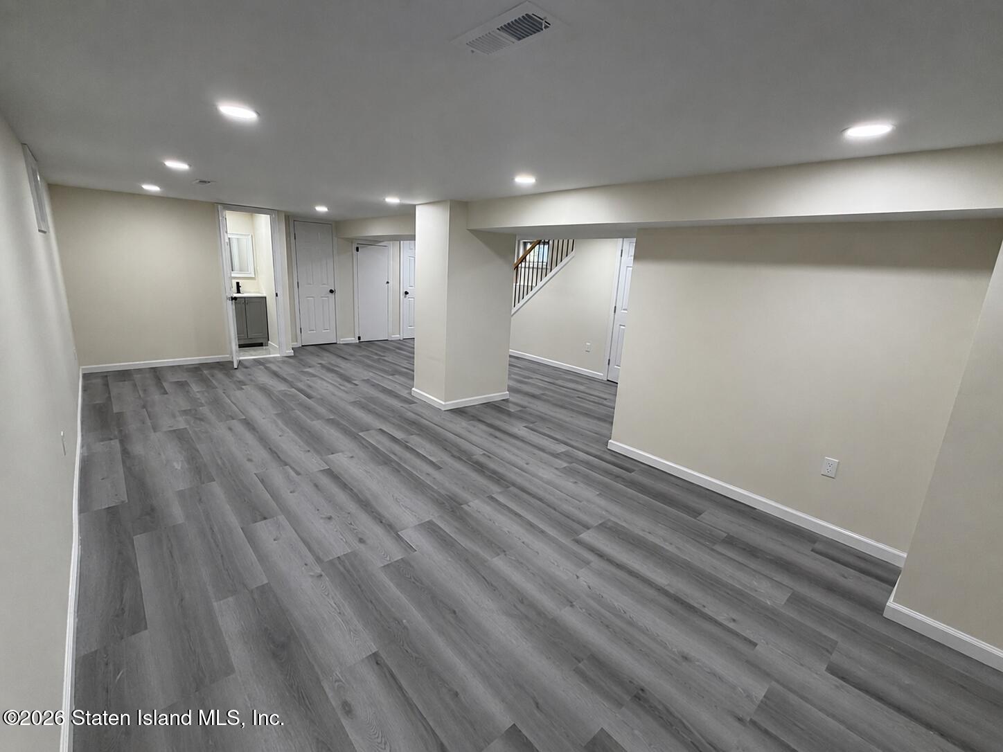 402 Woodstock Avenue, Staten Island, NY, 10301 image 33