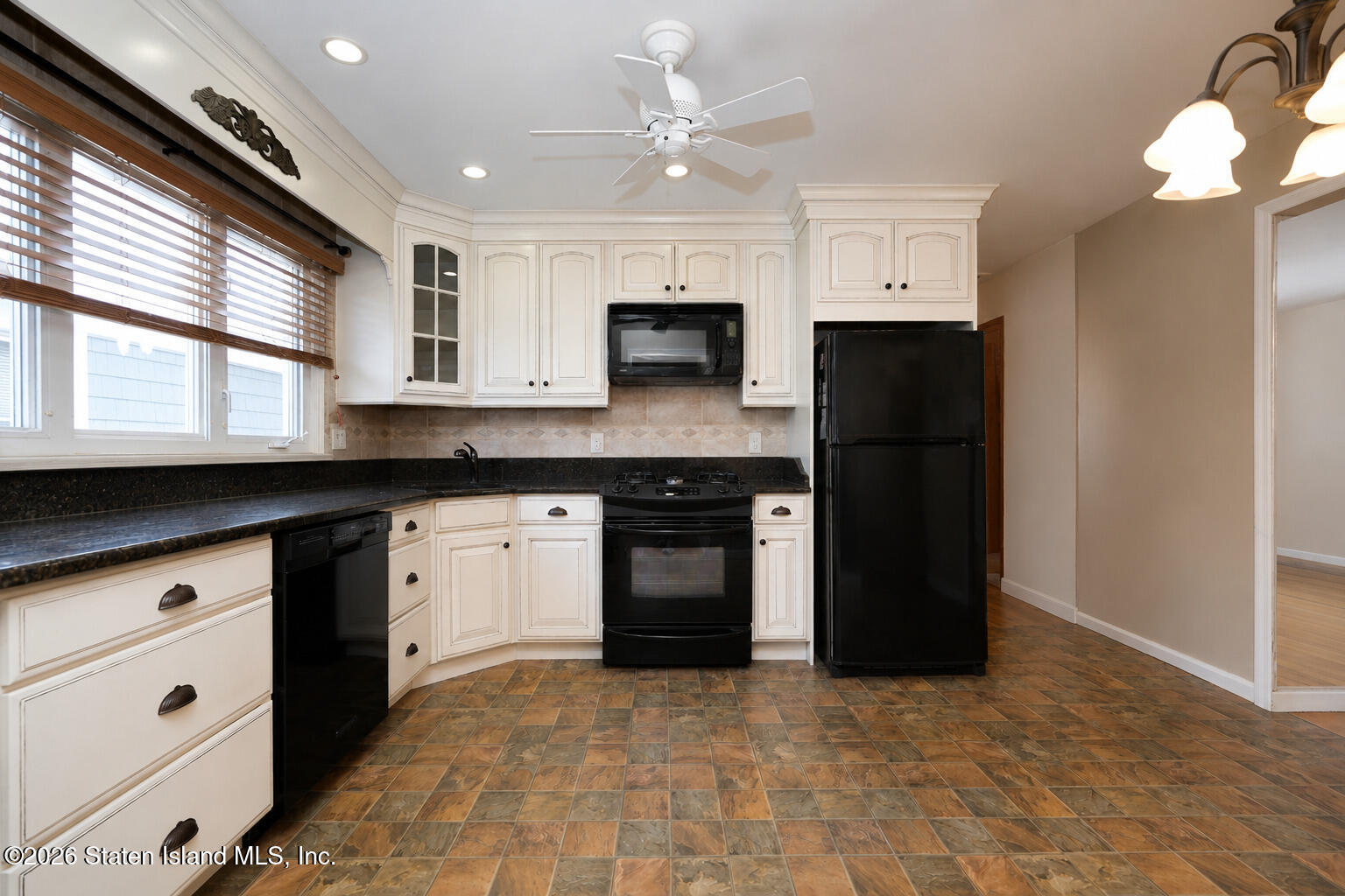 1011 Manor Road, Staten Island, NY, 10314 image 8