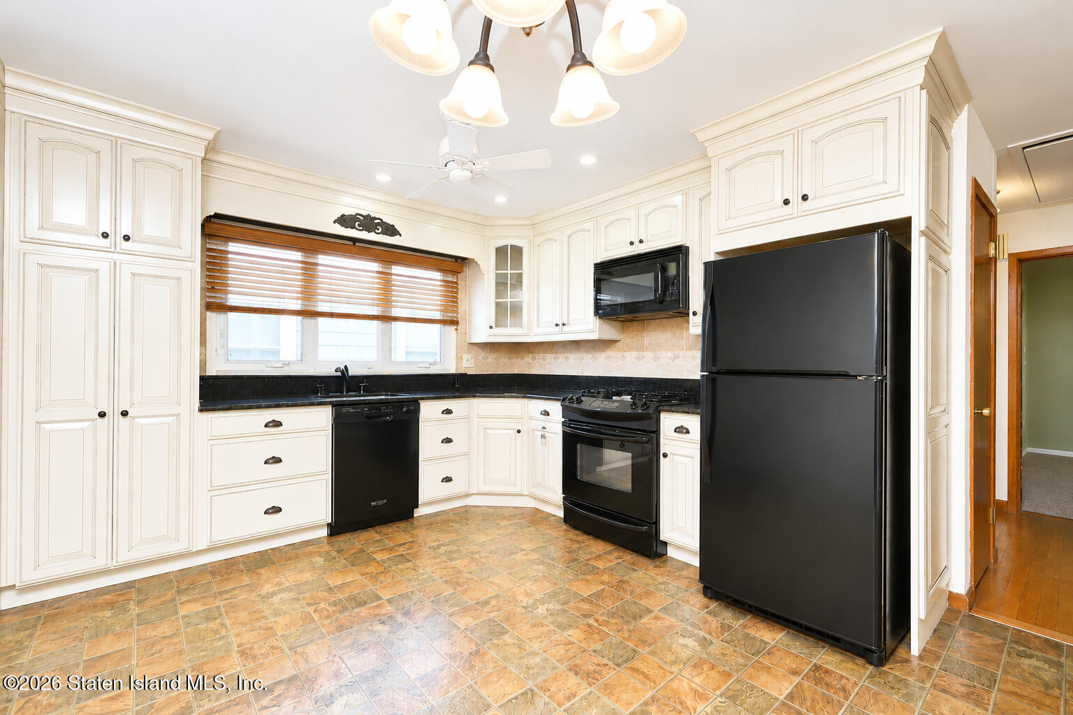 1011 Manor Road, Staten Island, NY, 10314 image 13