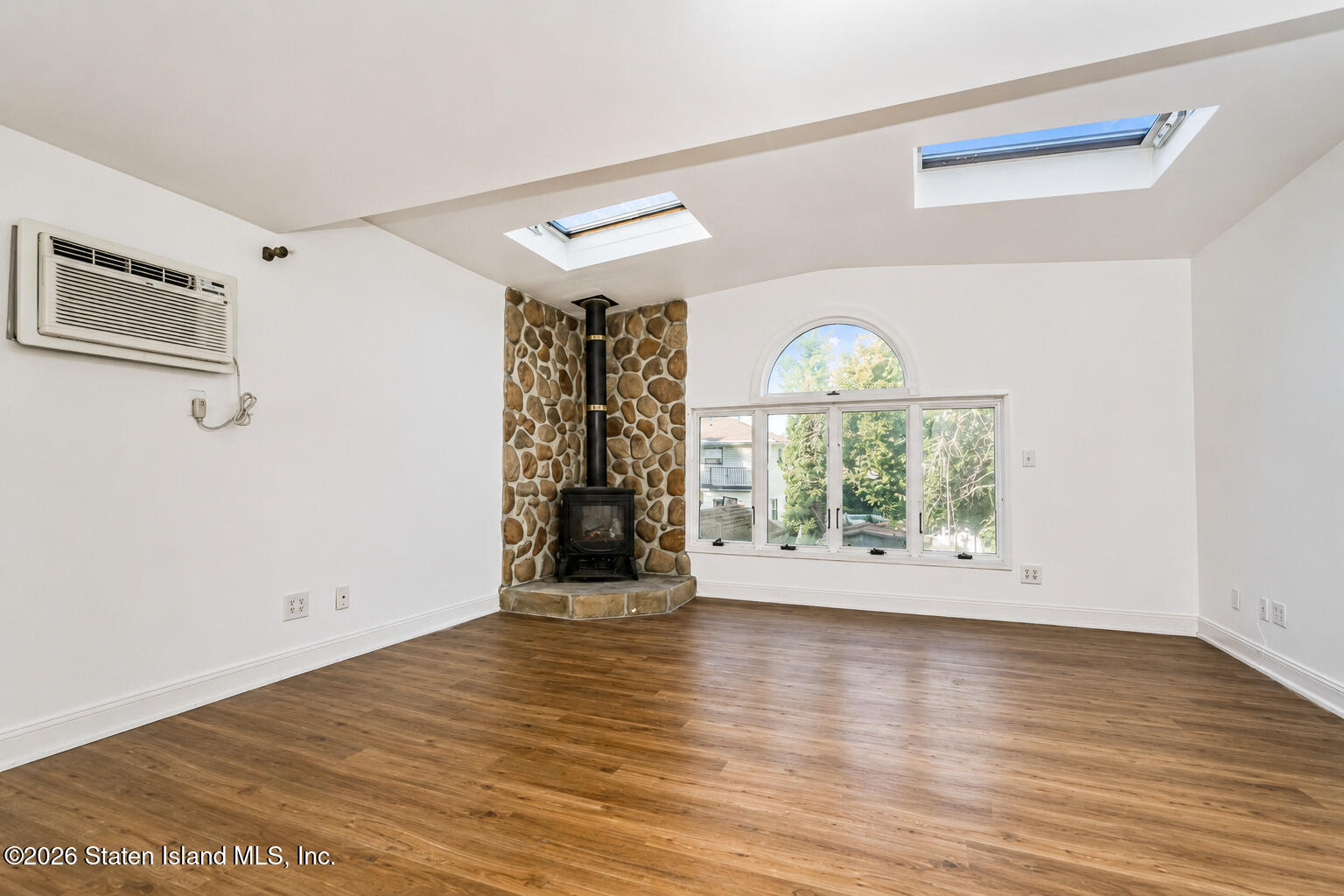 19 Labau Avenue, Staten Island, NY, 10301 image 9