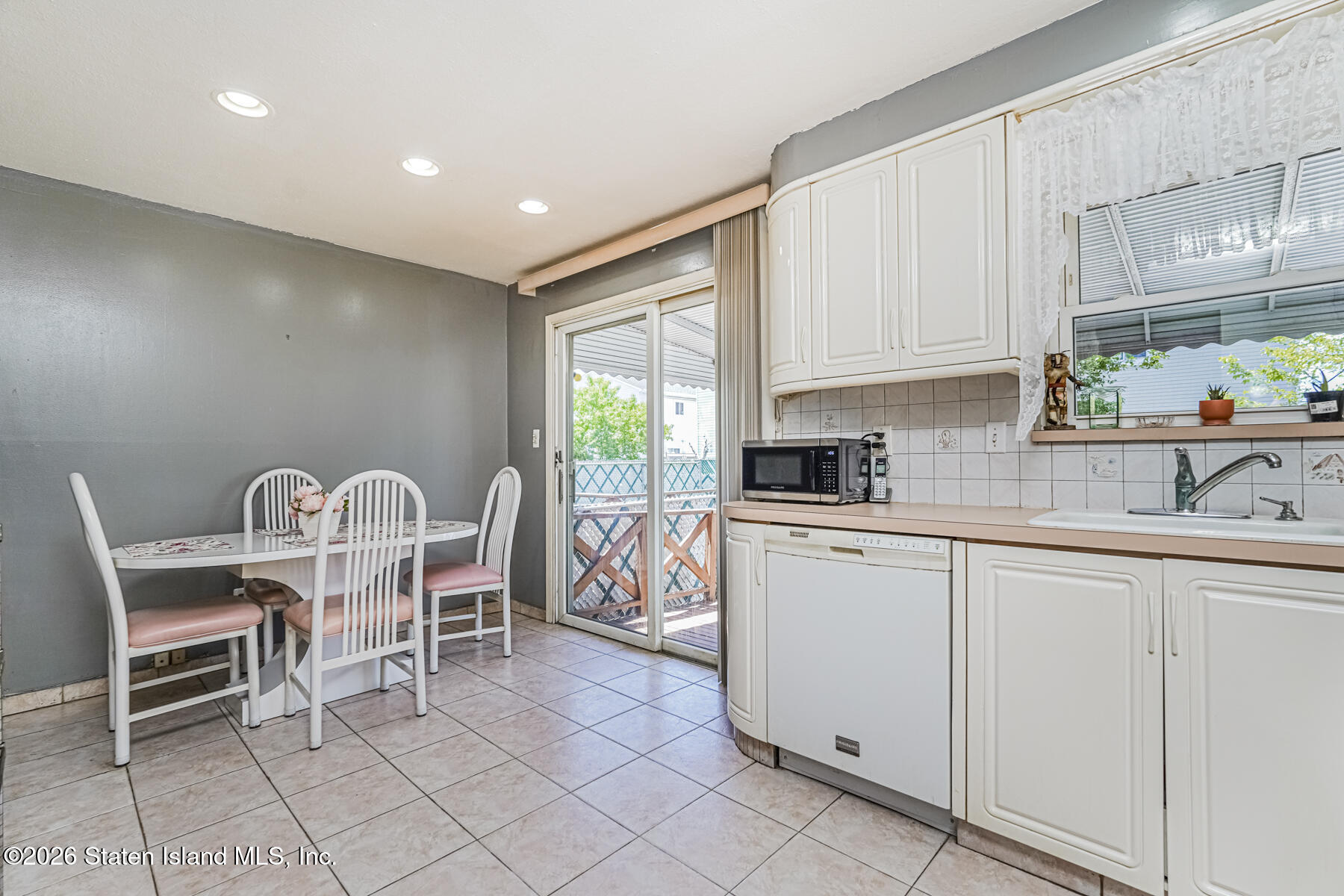 273 Hillman Avenue, Staten Island, NY, 10314 image 8
