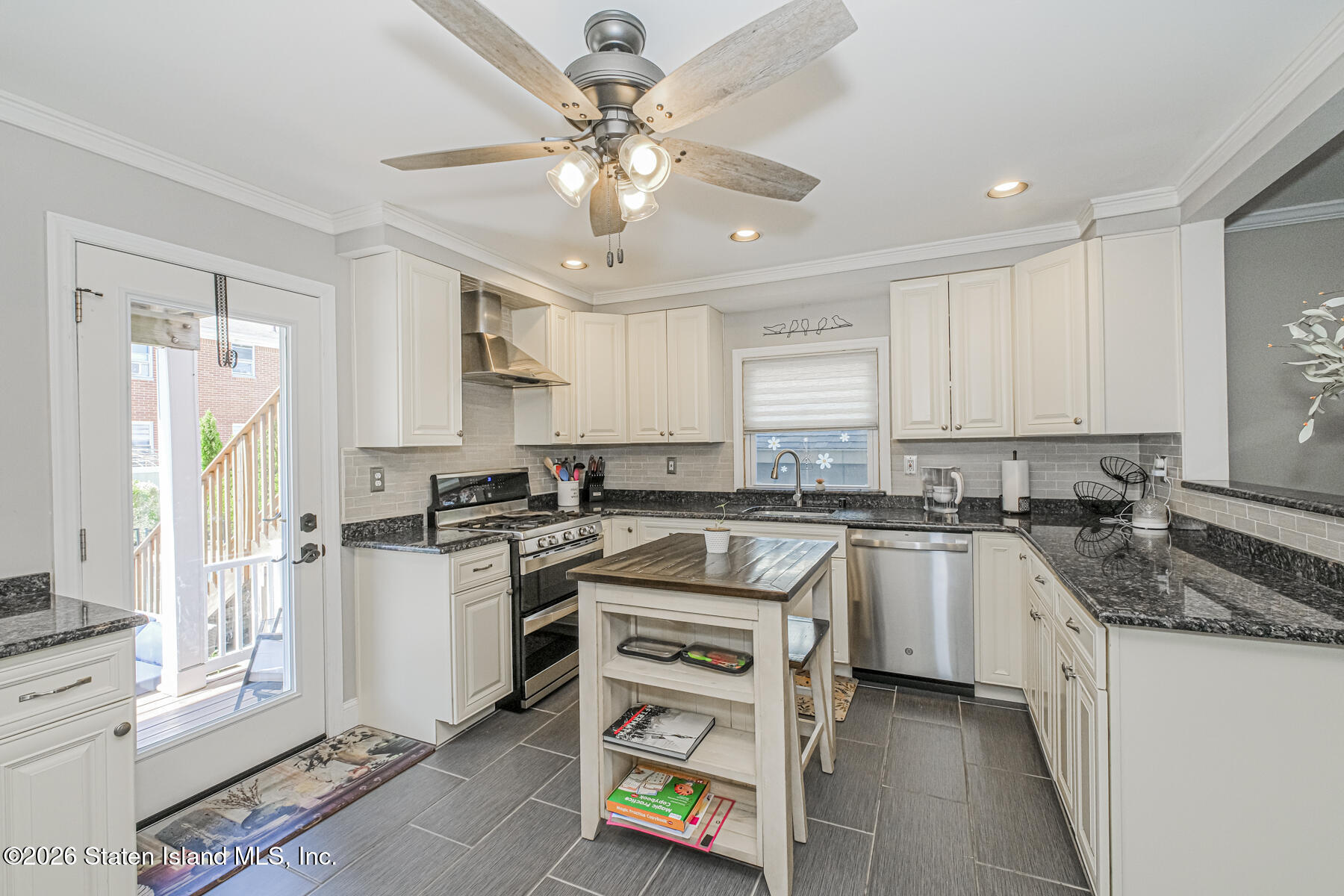 249 10th Street Image 5