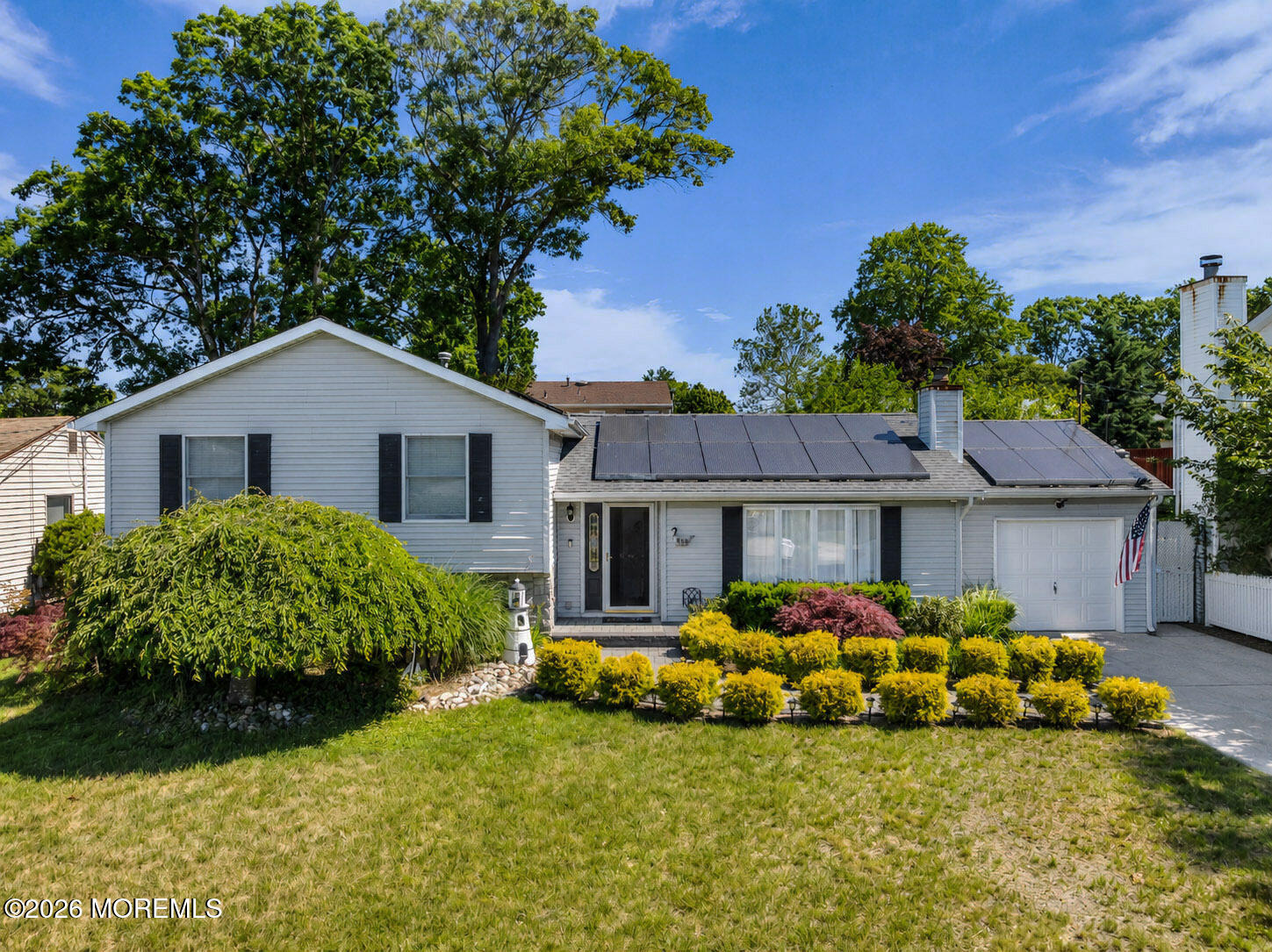 738 Manor Drive Image 2