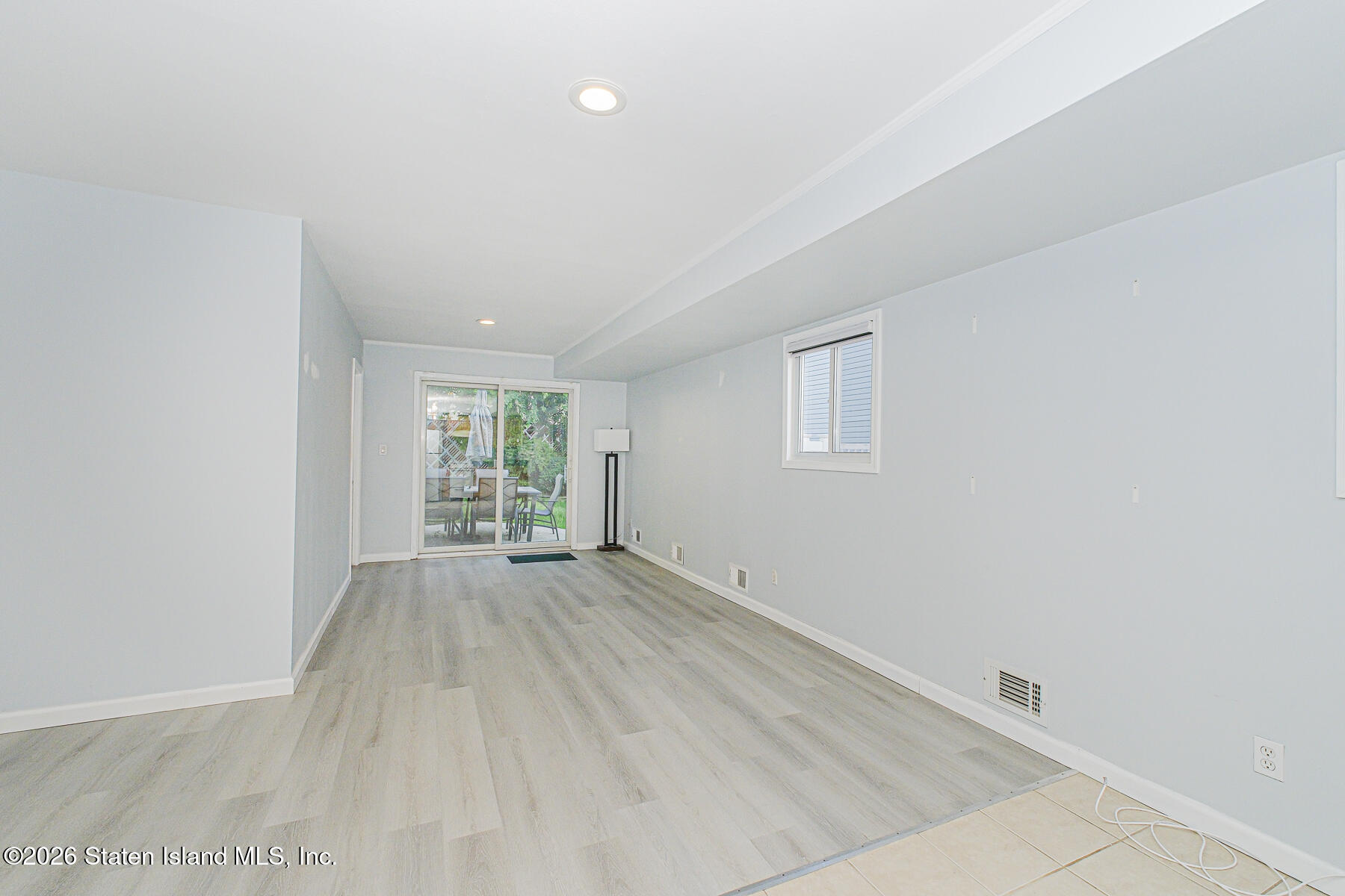 61 Middle Loop Road Image 2