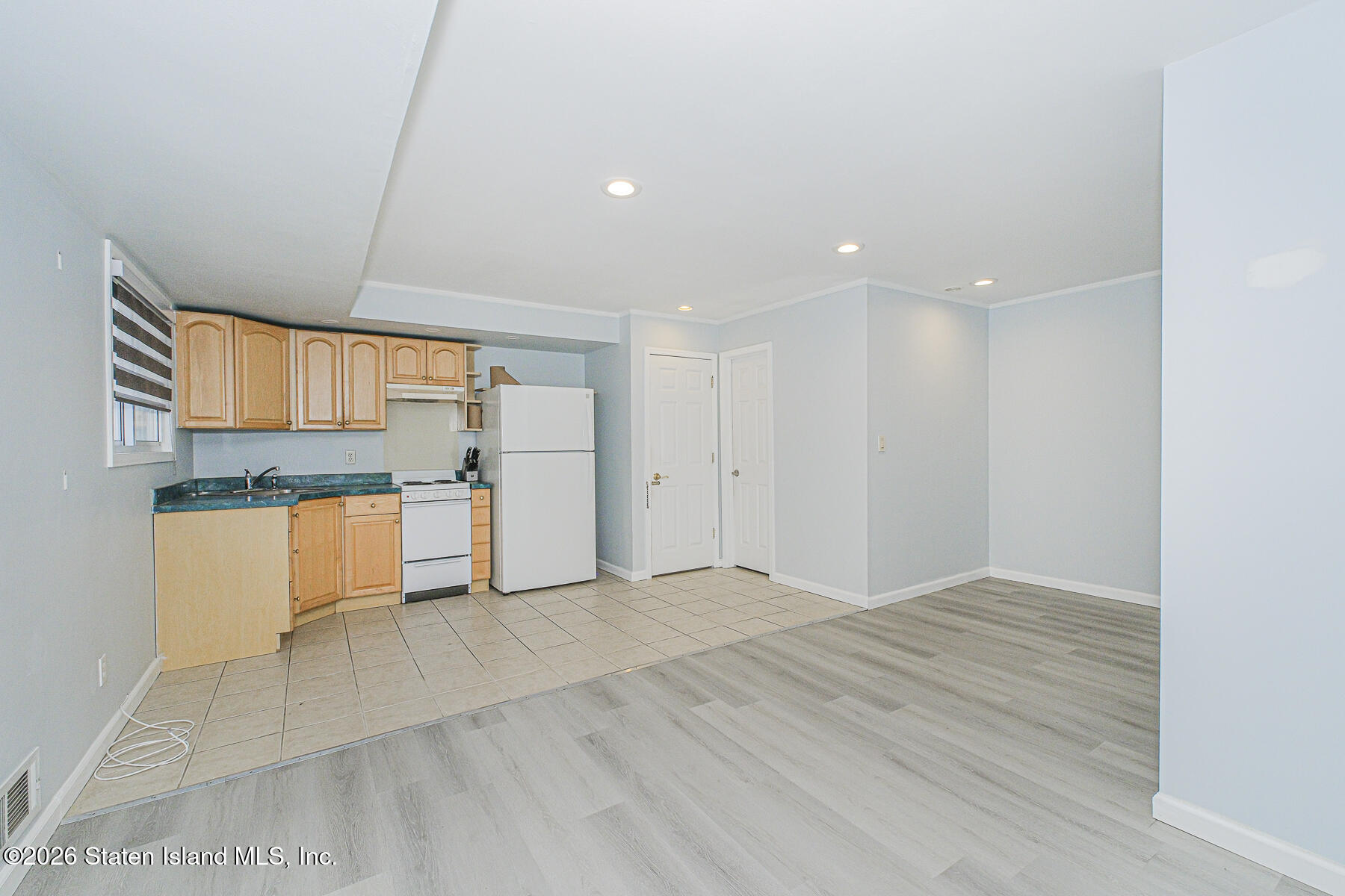 61 Middle Loop Road, Staten Island, NY, 10308 image 9