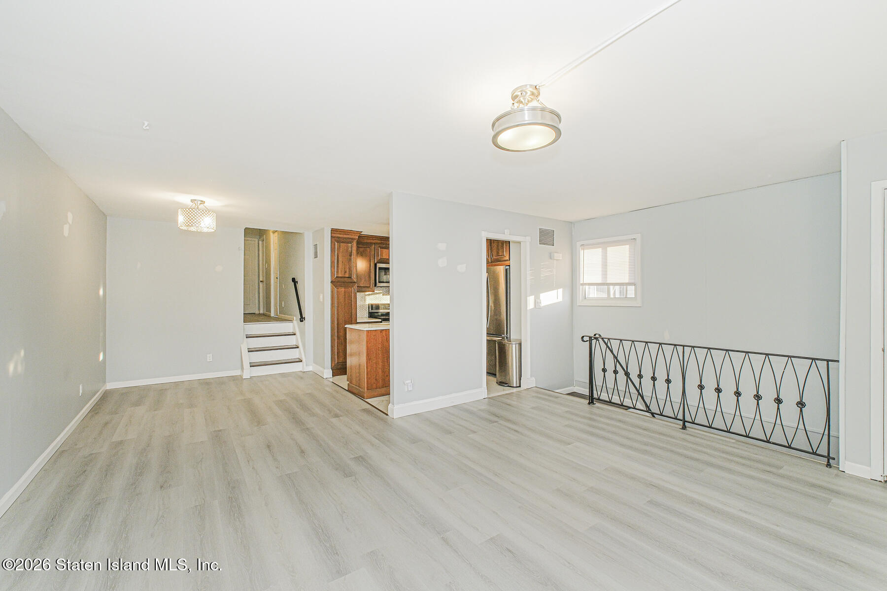 61 Middle Loop Road, Staten Island, NY, 10308 image 6