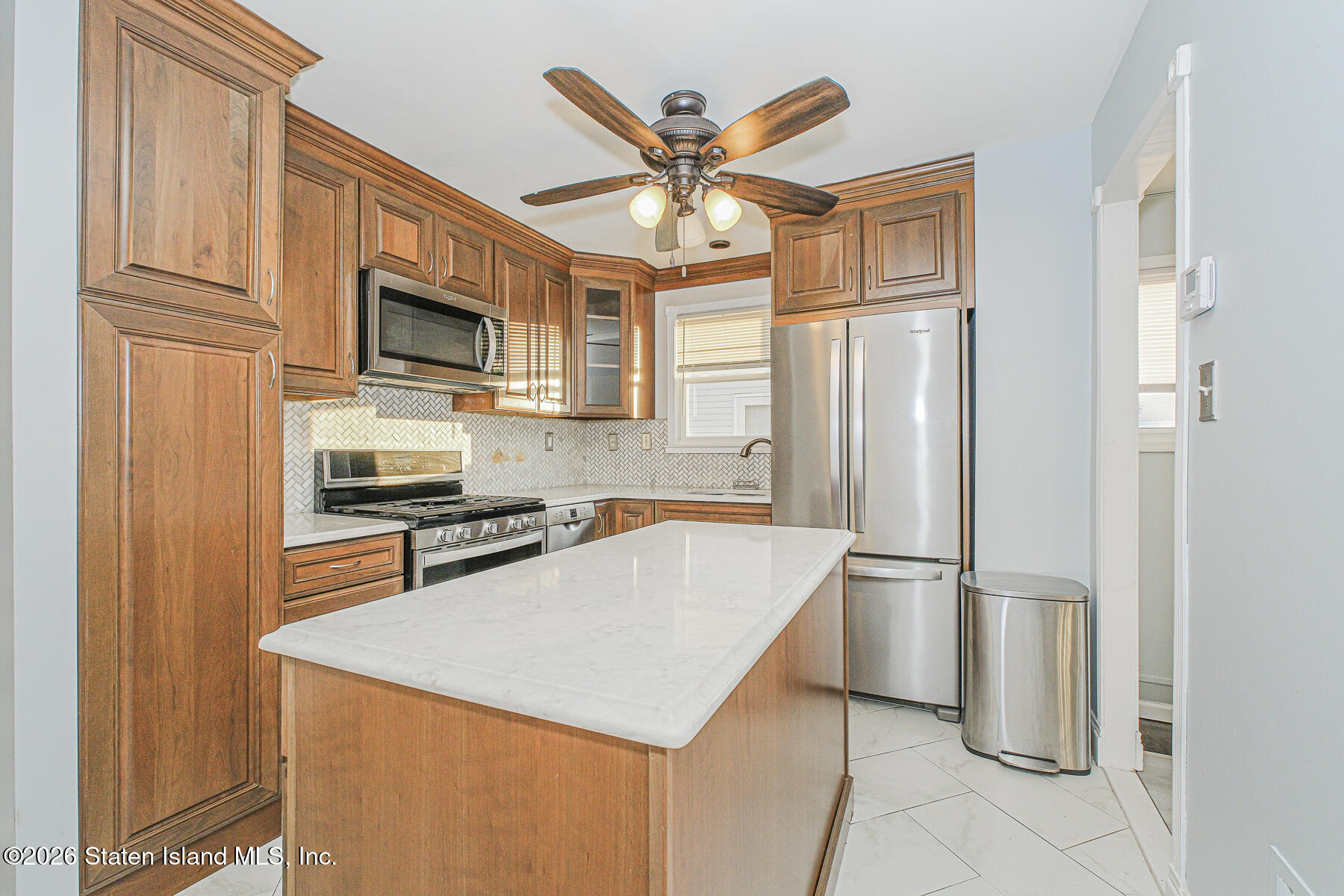 61 Middle Loop Road, Staten Island, NY, 10308 image 16