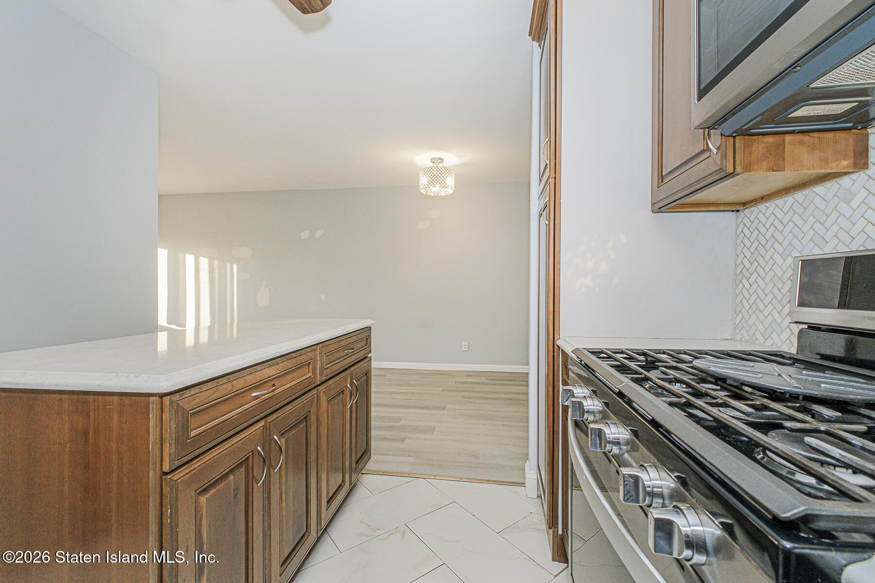 61 Middle Loop Road, Staten Island, NY, 10308 image 13