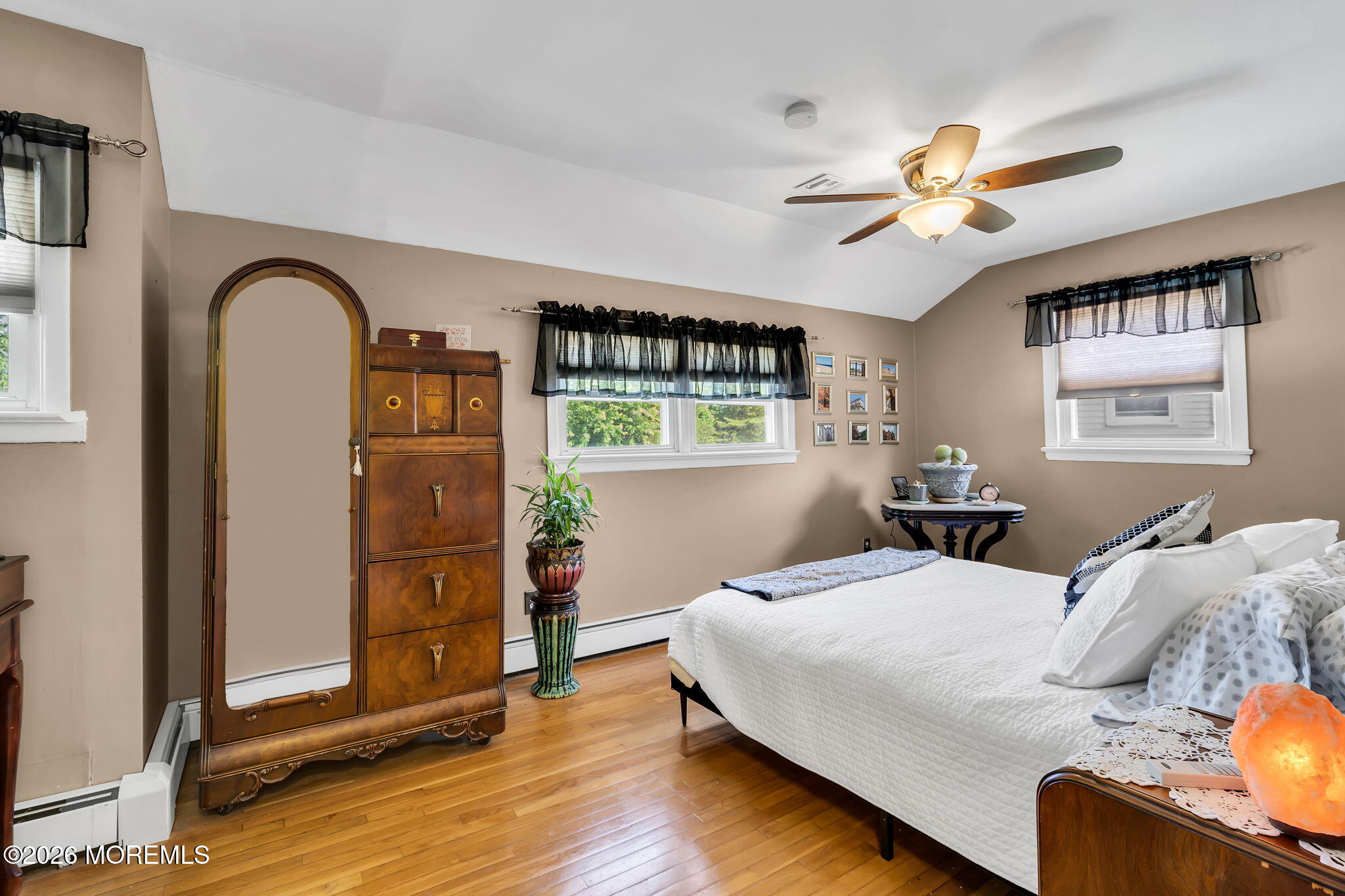 35 Richard Terrace, Middletown, NJ, 07748 image 31