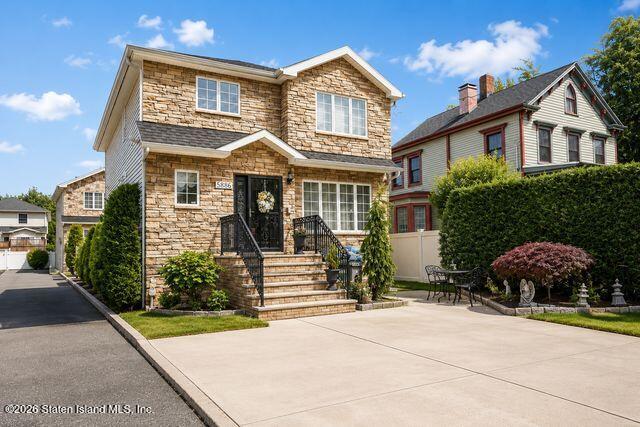 5886 Amboy Road Image 3