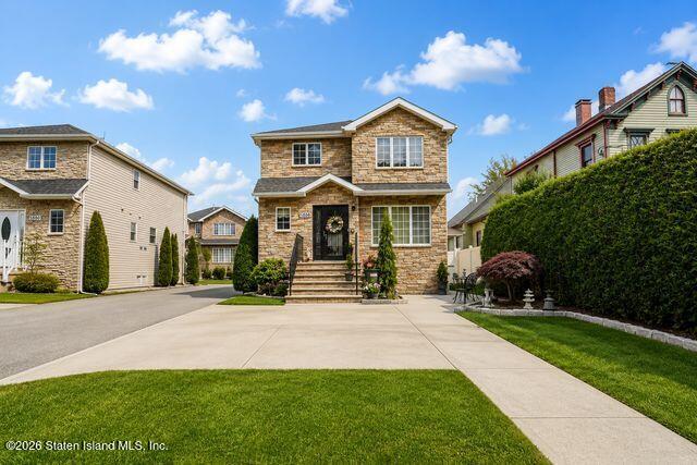 5886 Amboy Road Image 1