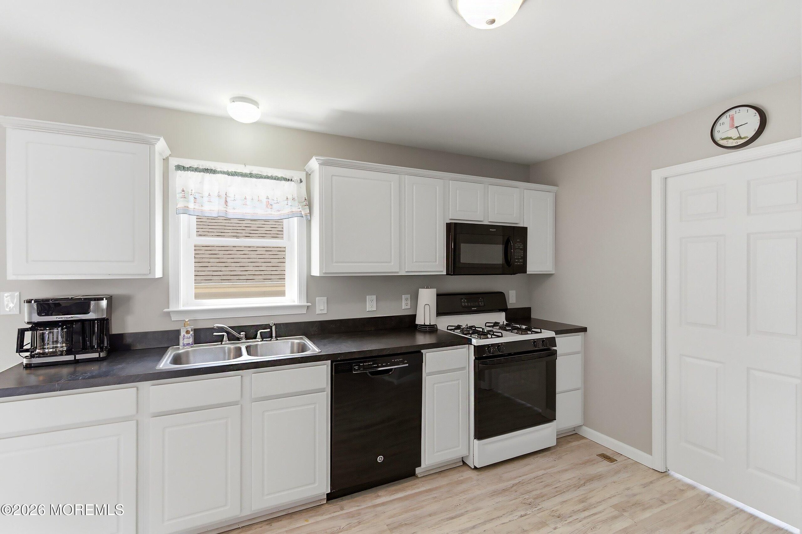 334 E Bayview Avenue, Ocean Gate, NJ, 08740 image 11