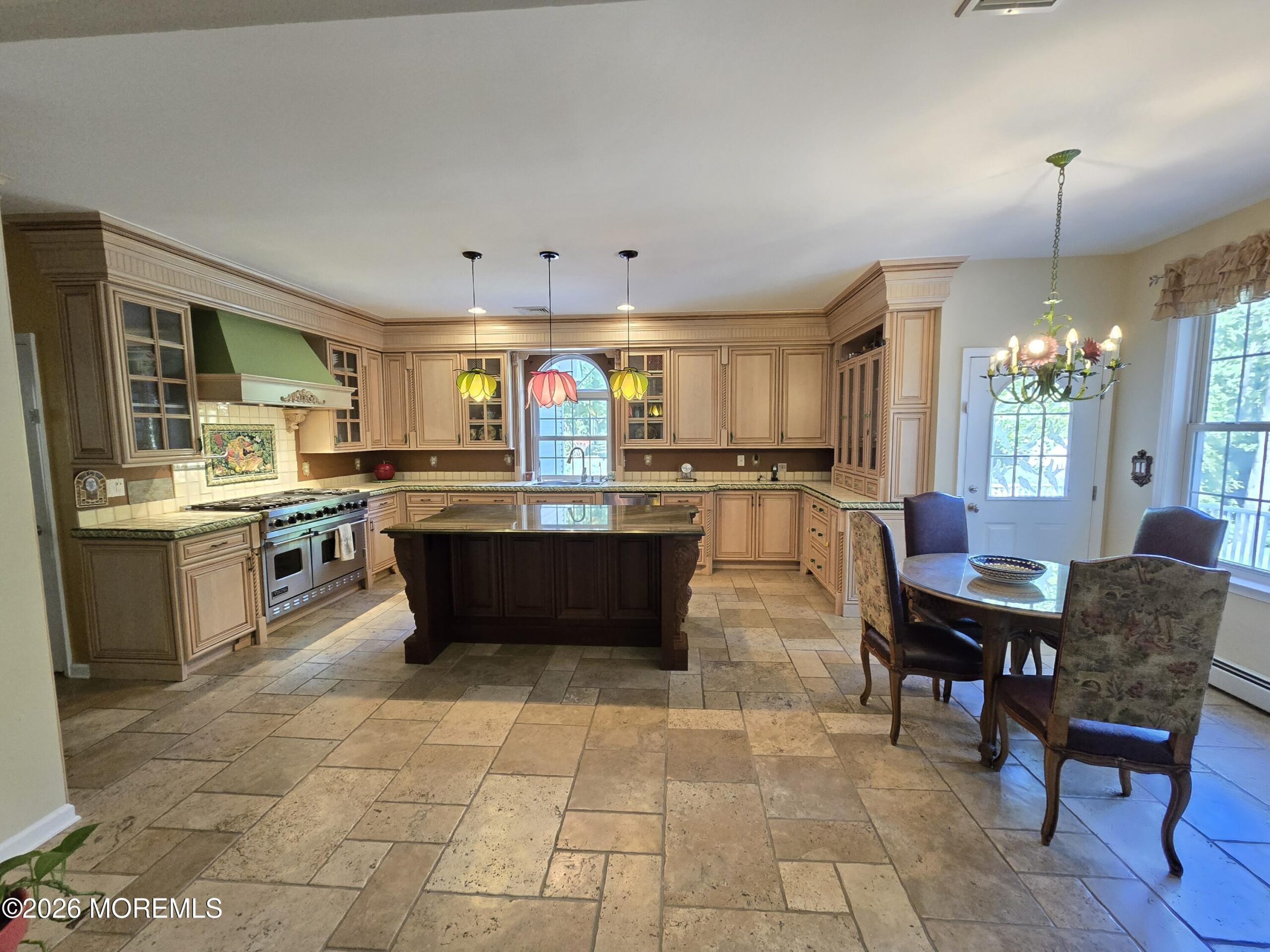 112 Beacon Hill Road Image 3