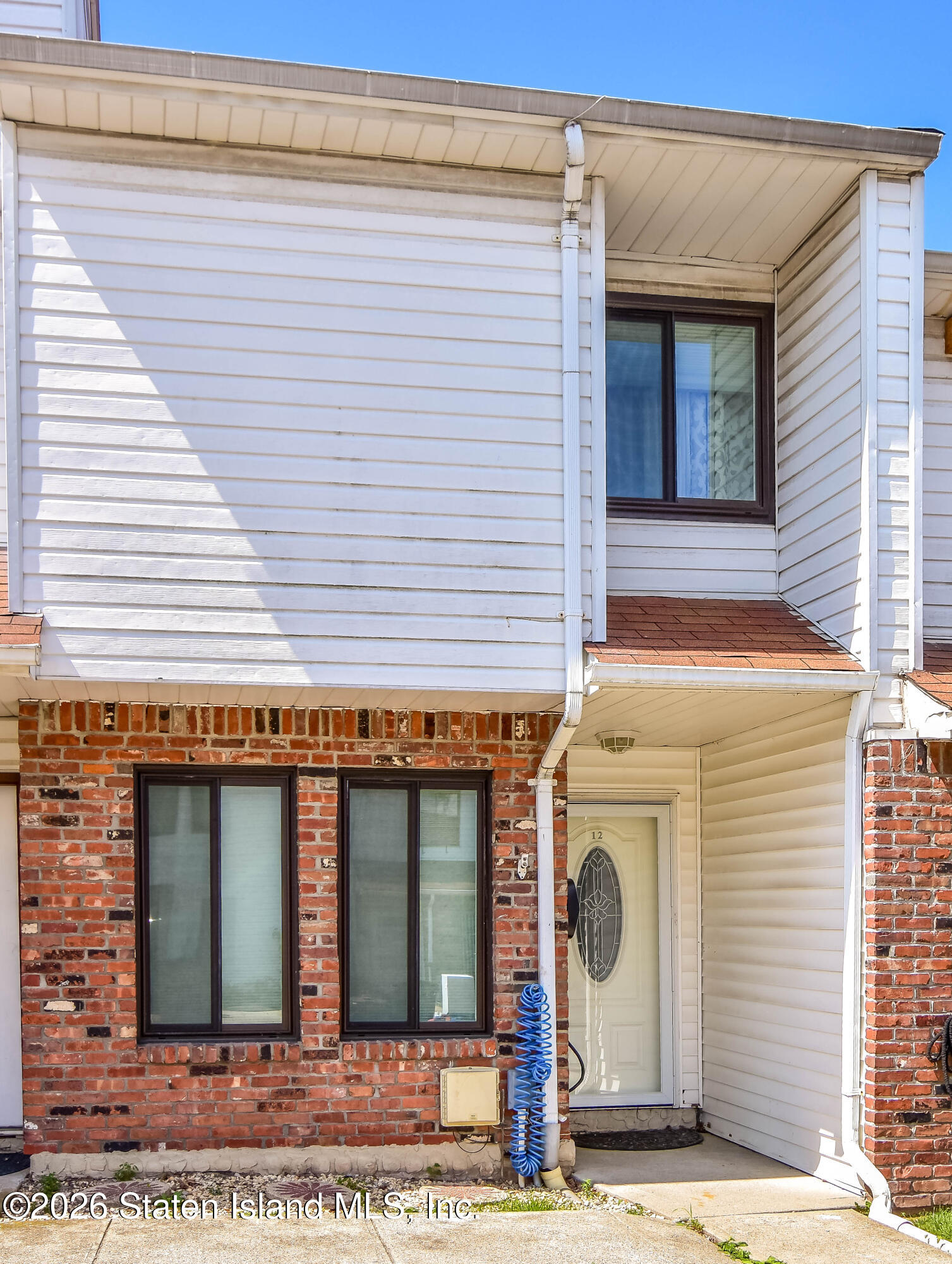 12 Stratford Court Image 2
