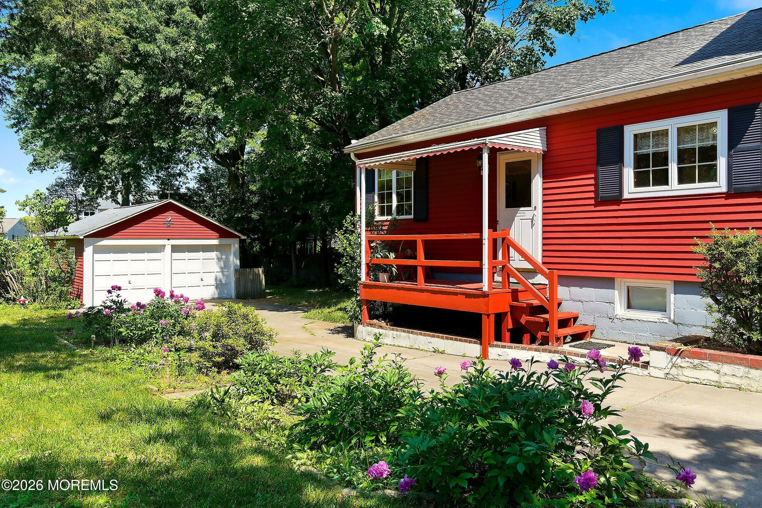 39 Golf Street Image 3