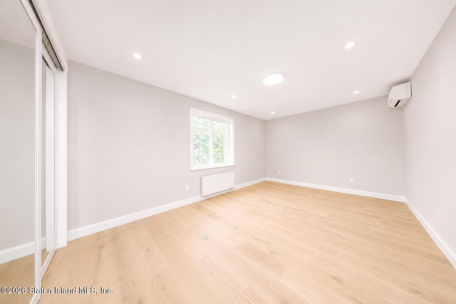 544 Falcon Avenue, Staten Island, NY, 10306 image 13