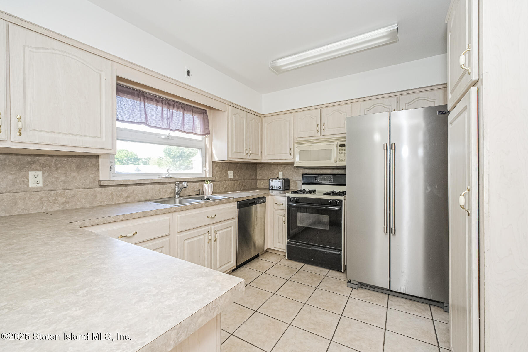 74 Highview Avenue, Staten Island, NY, 10301 image 6