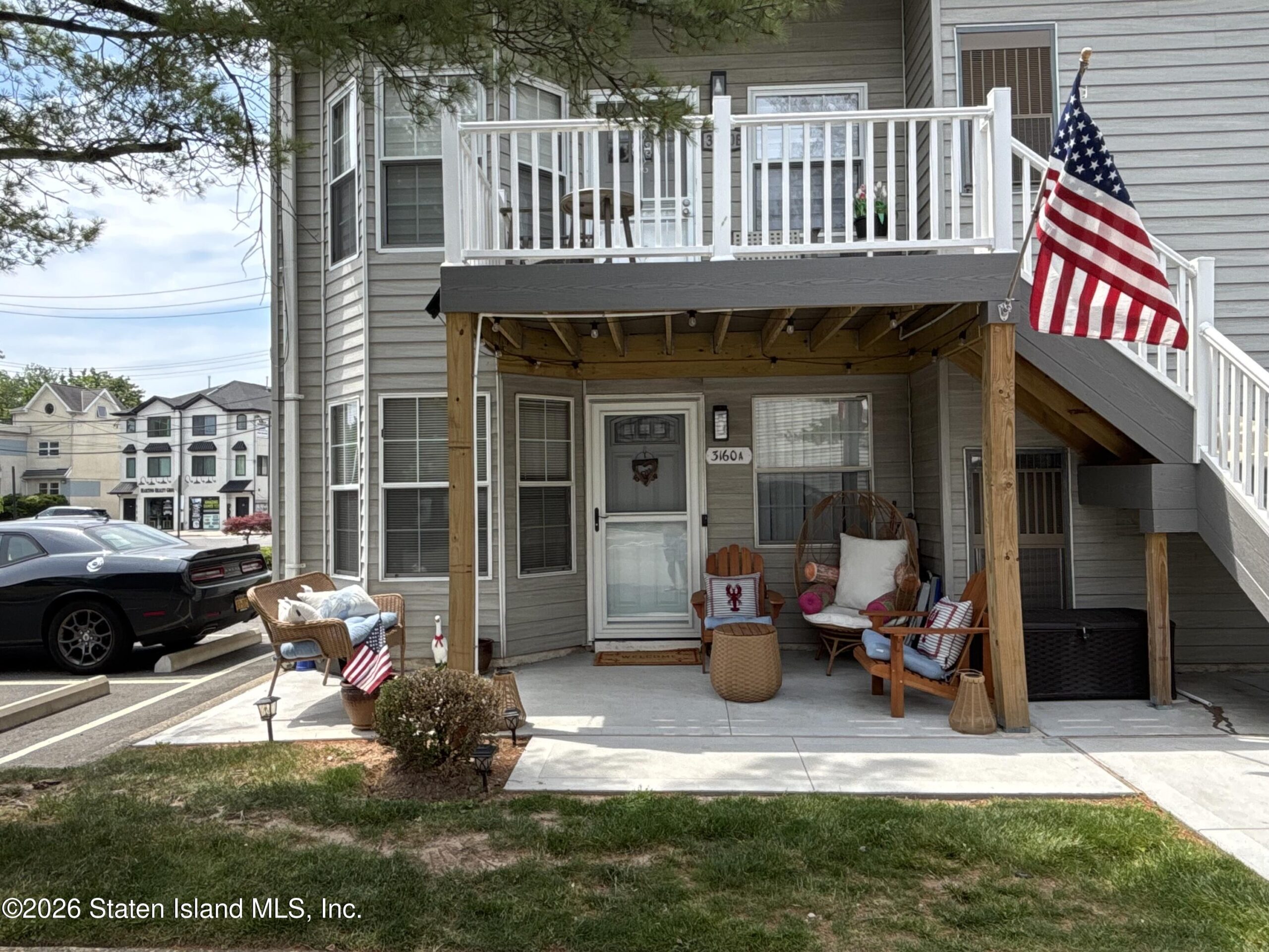 3160 Richmond Road A Image 1