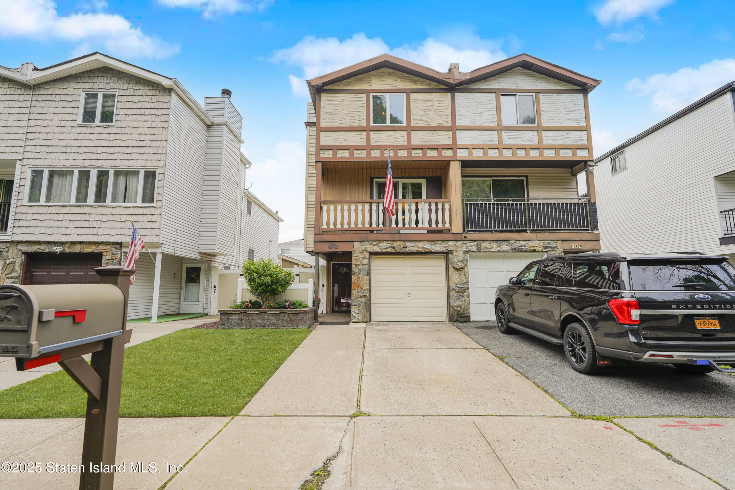 175 Park Drive Image 2