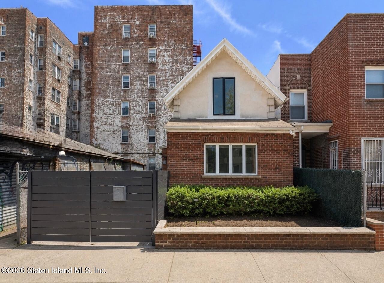 1918 Avenue O Image 2