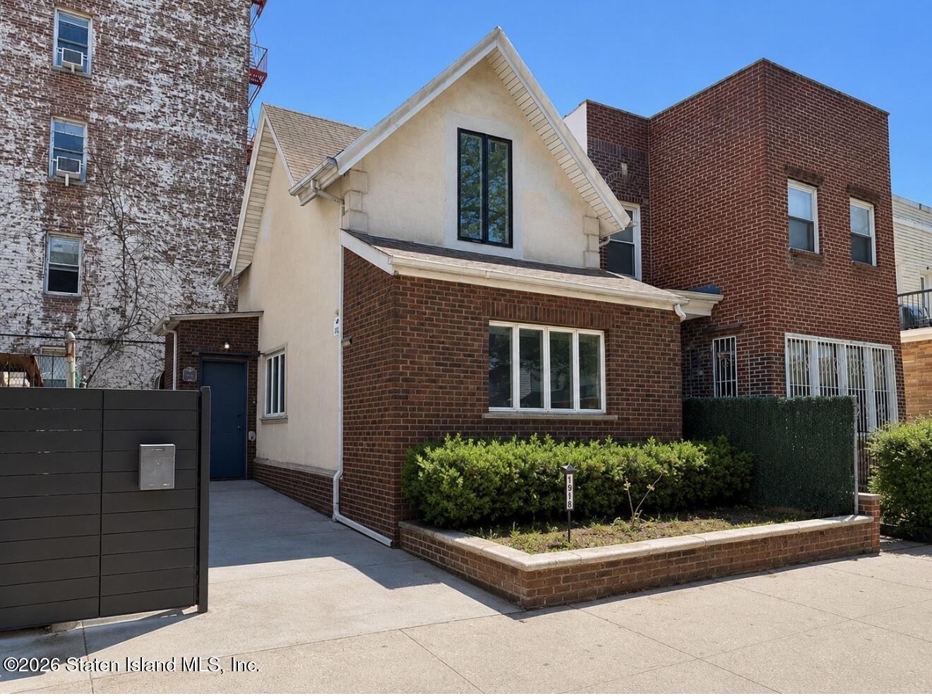 1918 Avenue O Image 1