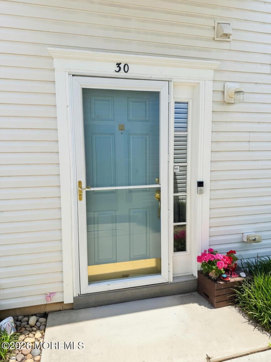 30 Saint Paul Court Image 1
