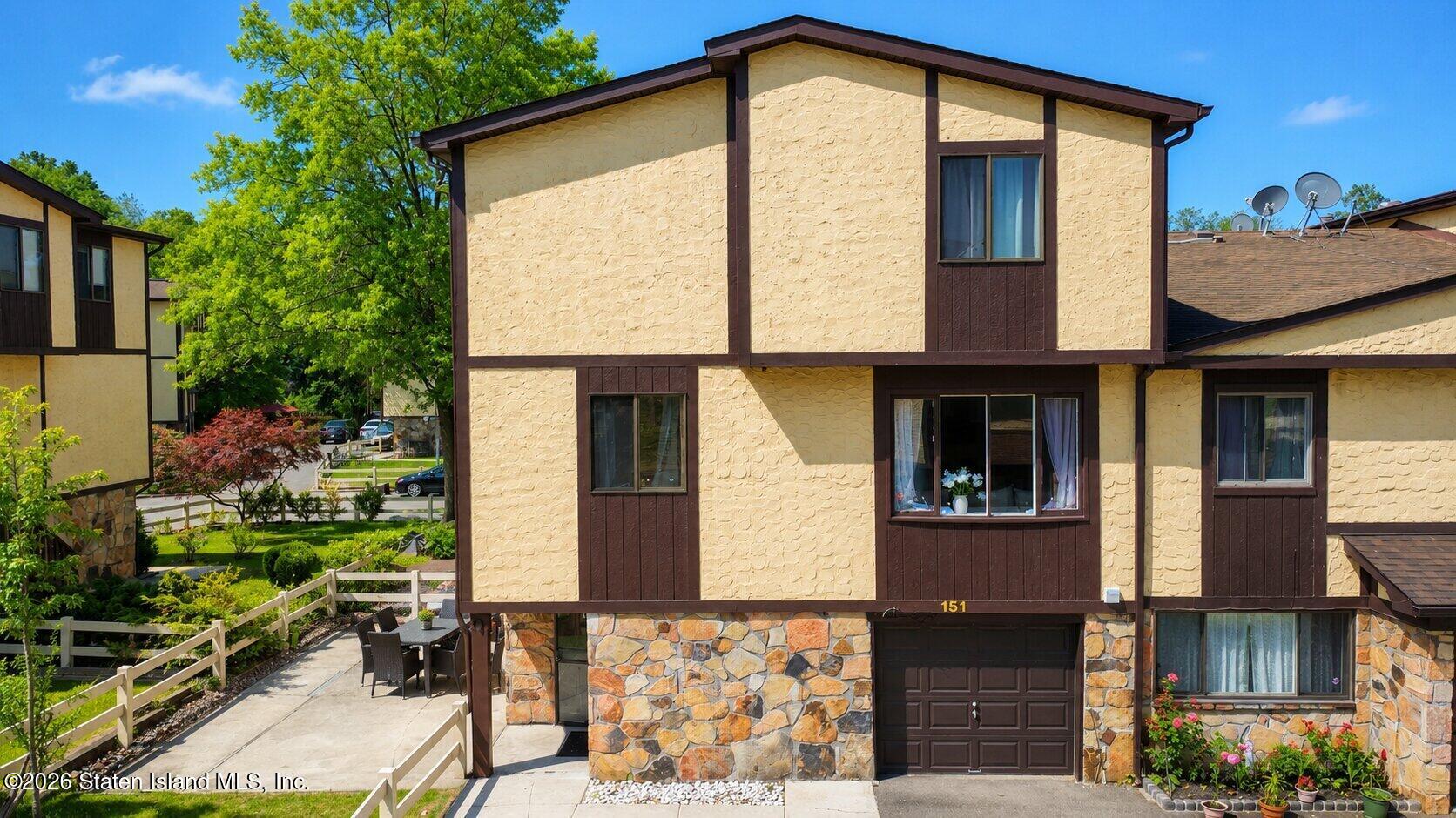 151 Morani Street Image 1