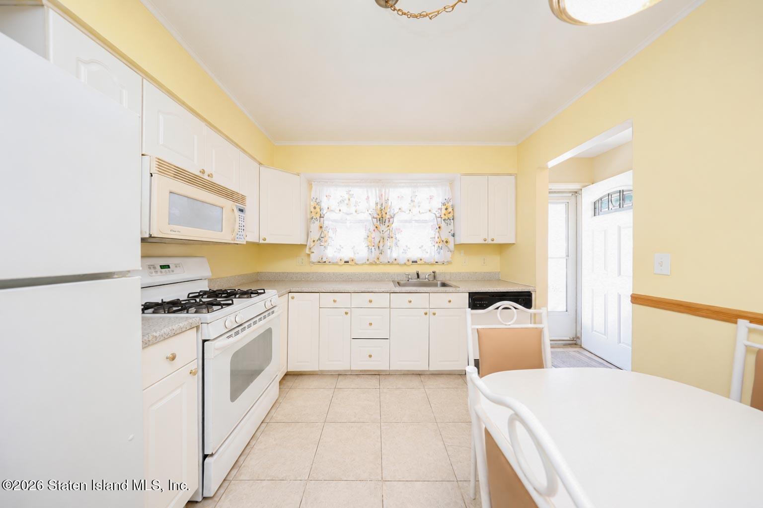 176 Tysens Lane, Staten Island, NY, 10306 image 10