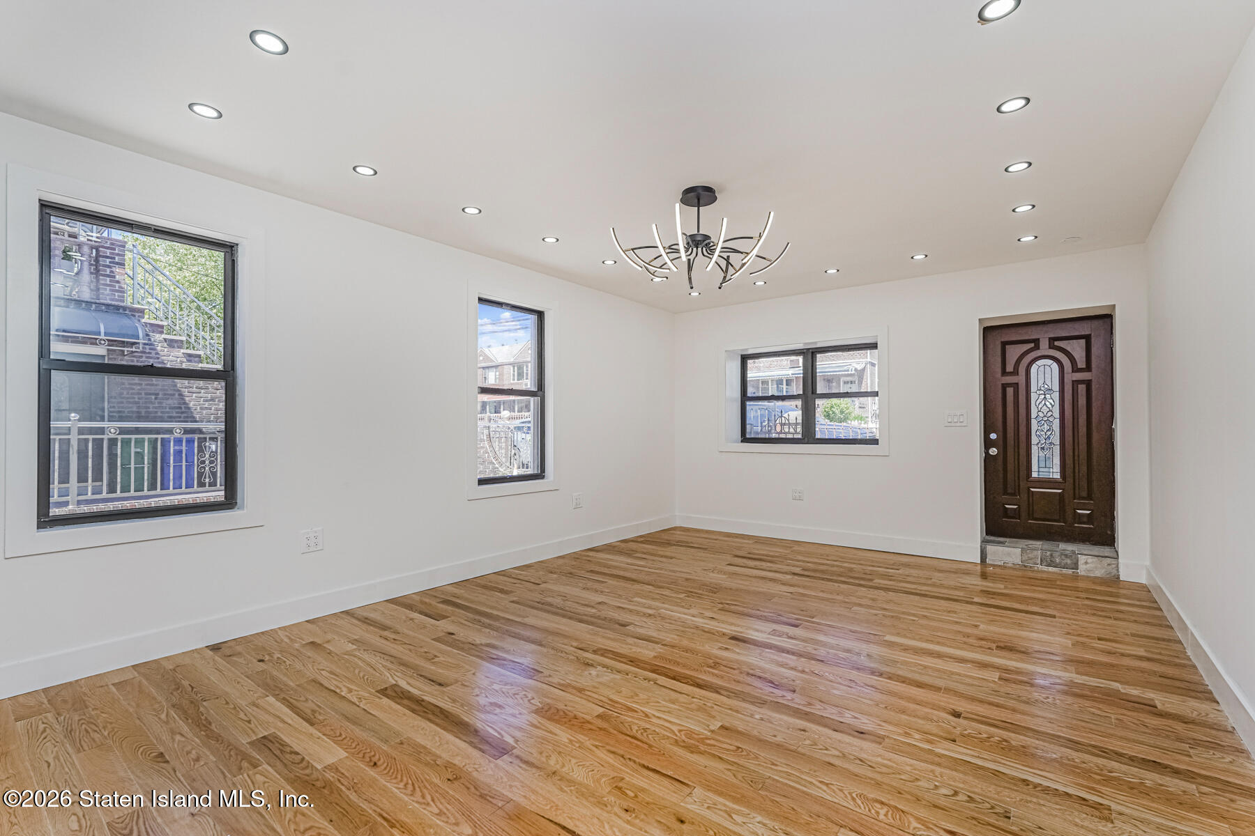 994 E 54th Street Image 4