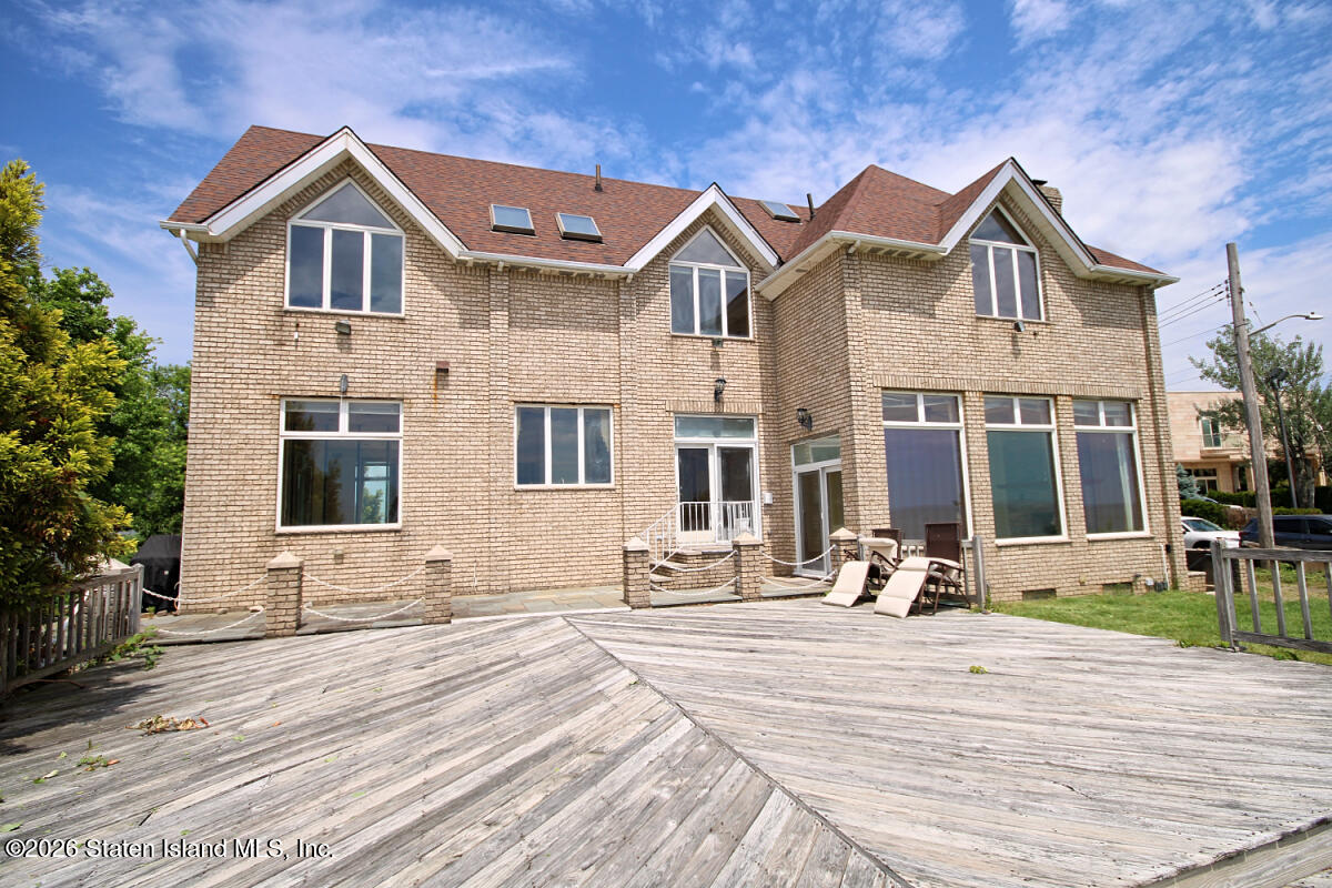 161 Boardwalk Avenue Image 2