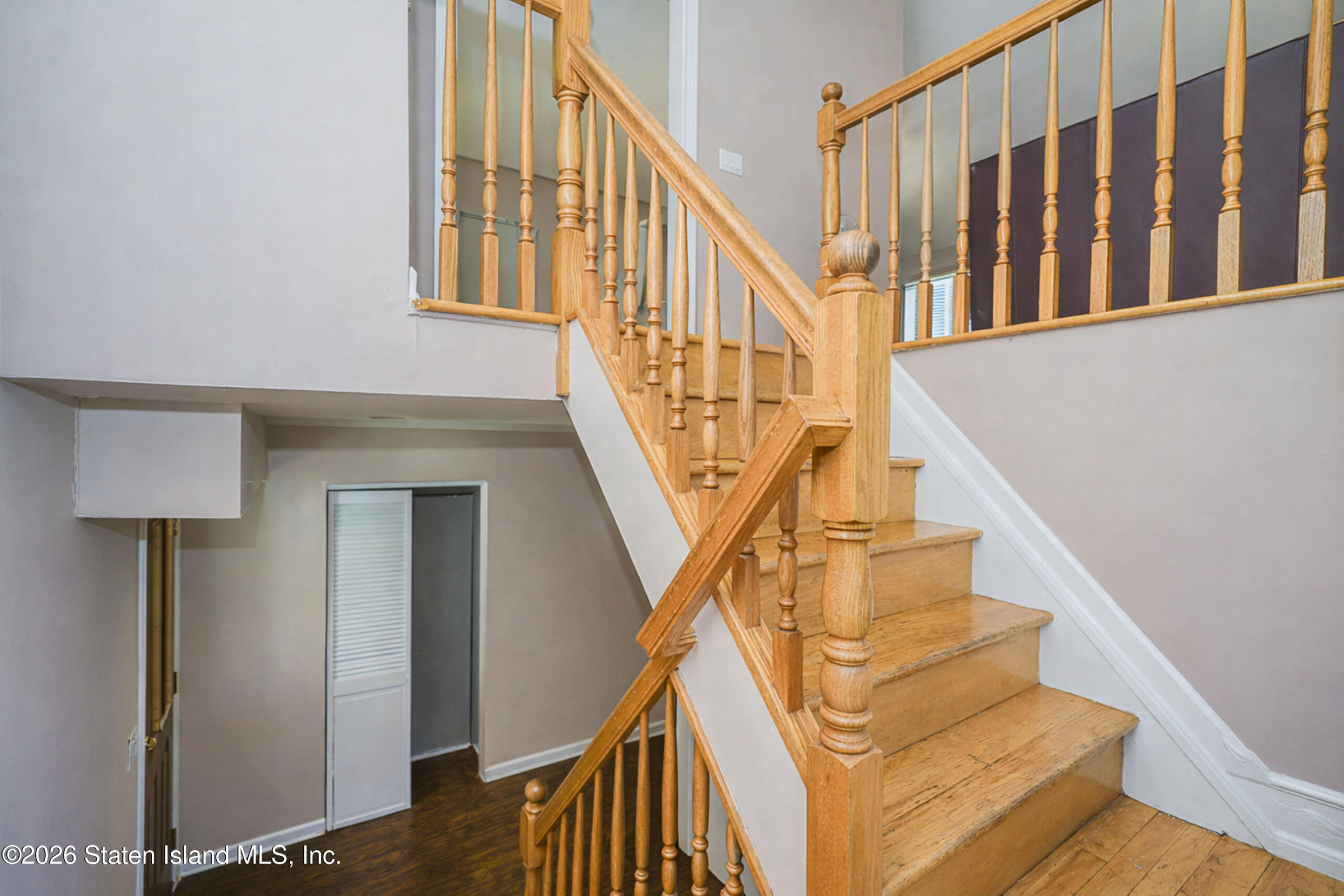 52 Vineland Avenue Image 4