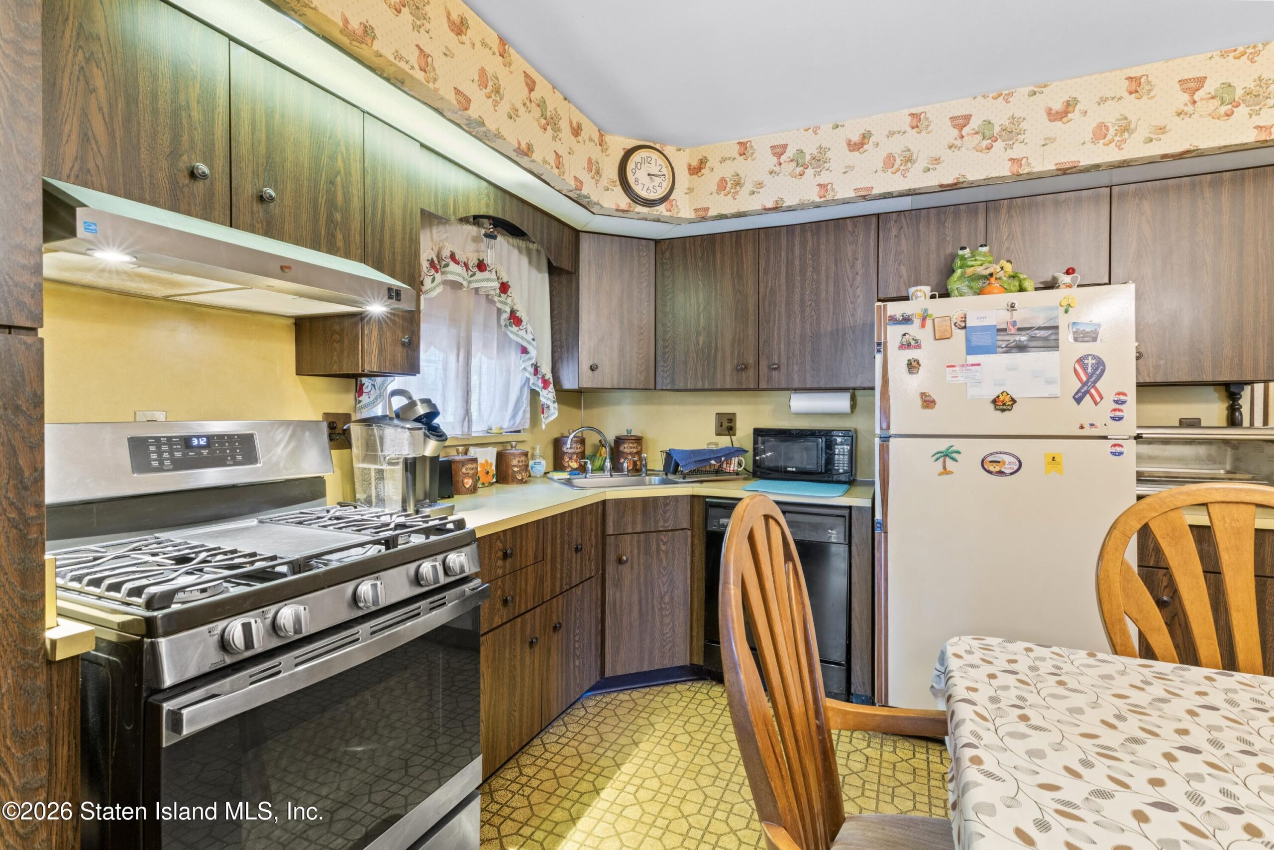 263 Thornycroft Avenue, Staten Island, NY, 10312 image 11