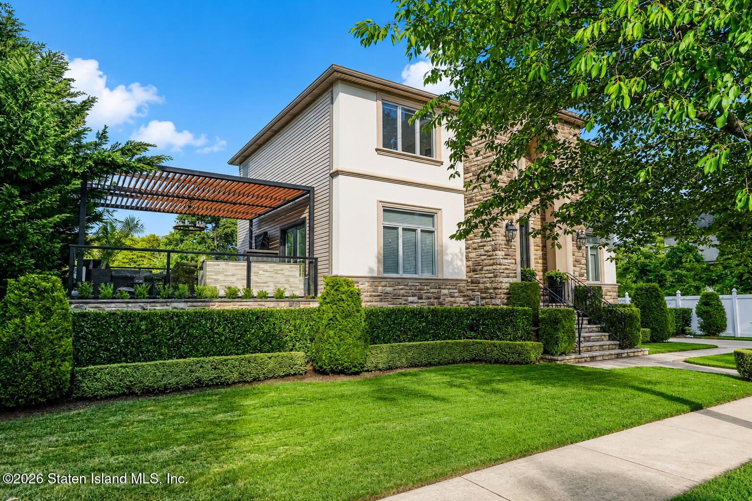 17 Joline Avenue Image 4