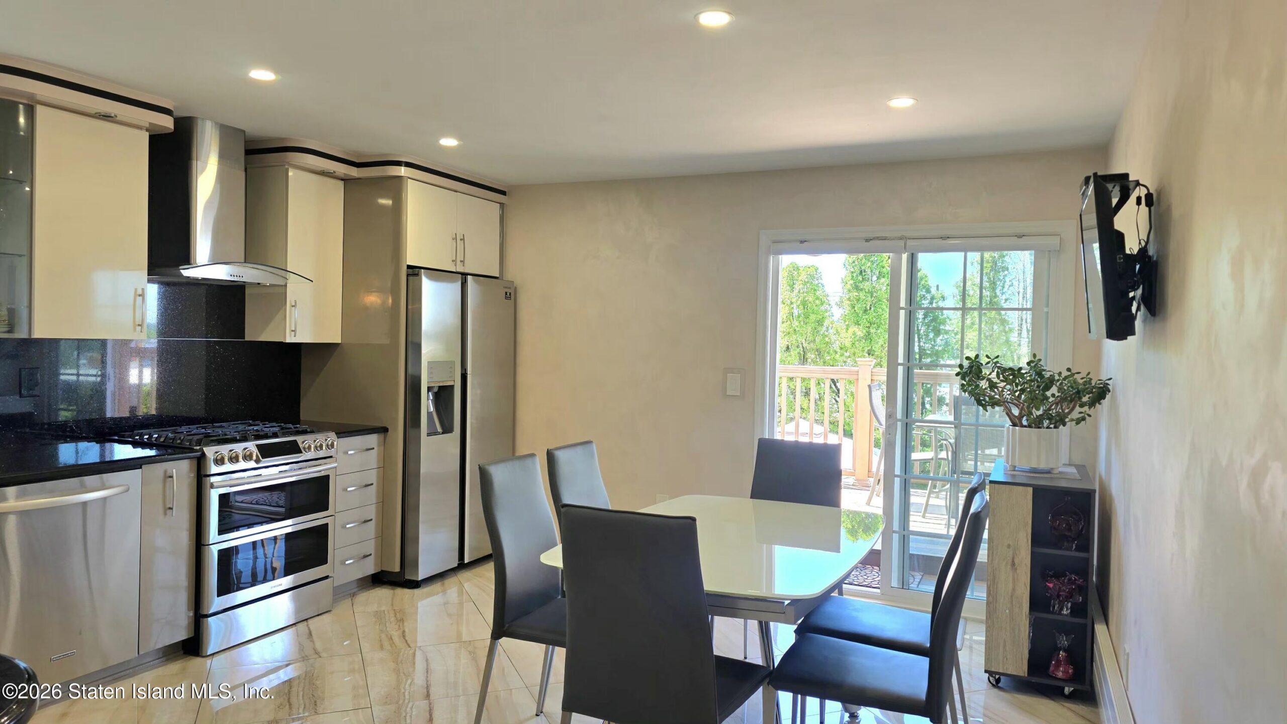 80 Normalee Road, Staten Island, NY, 10305 image 32