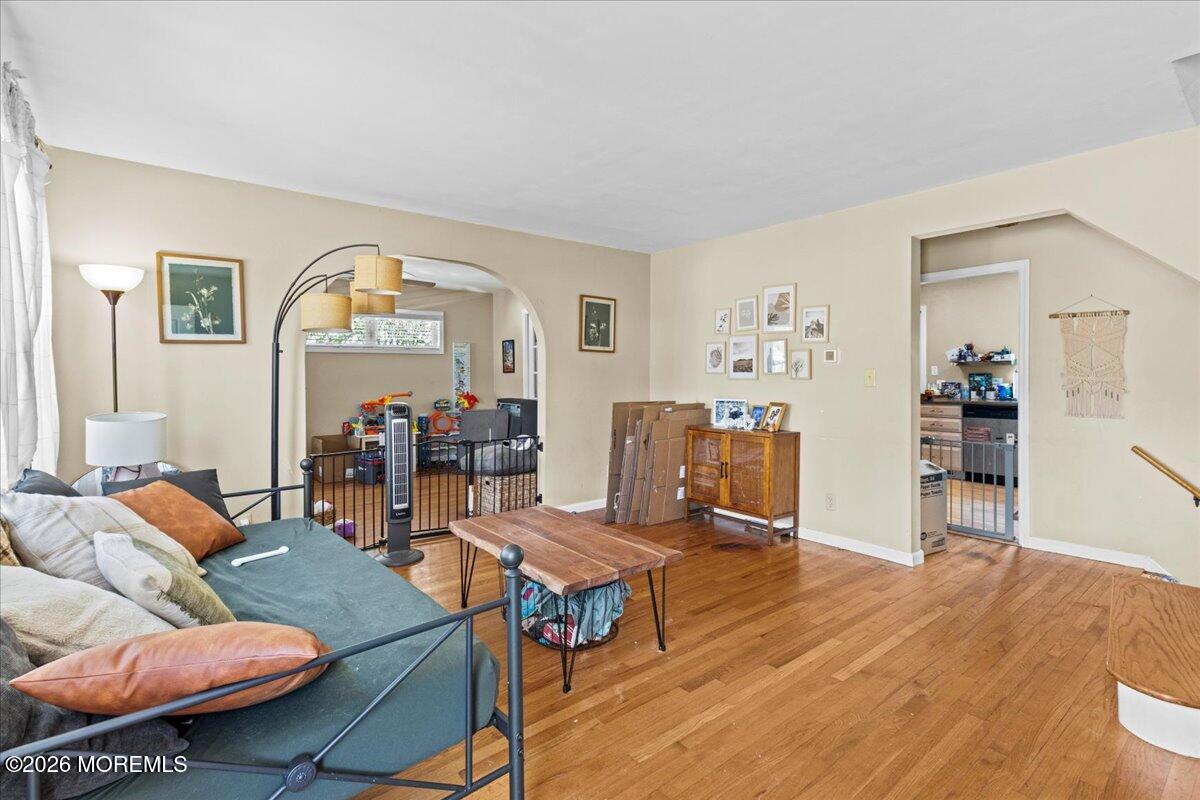 120 Dennis Drive Image 4
