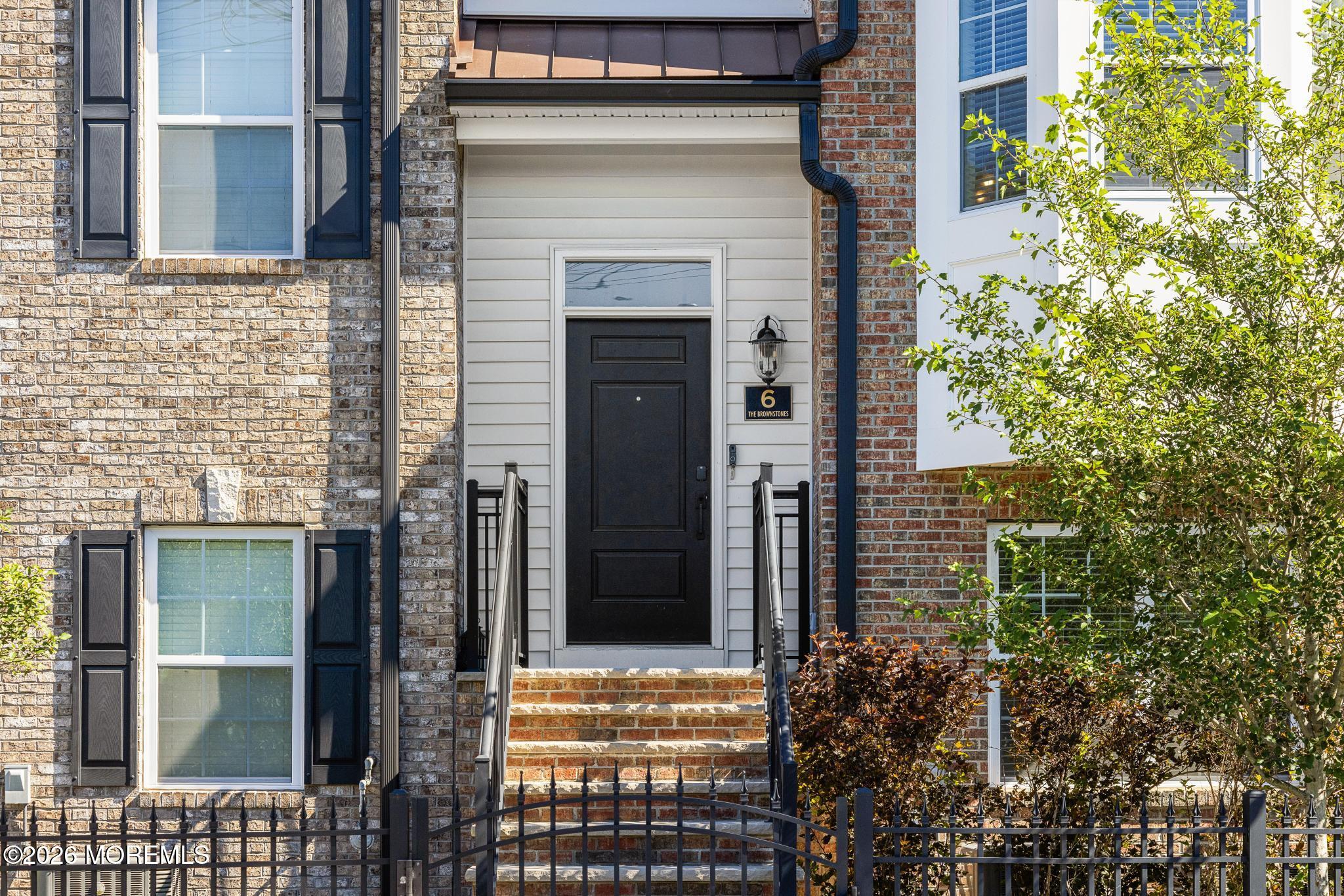 6 River Street Image 3