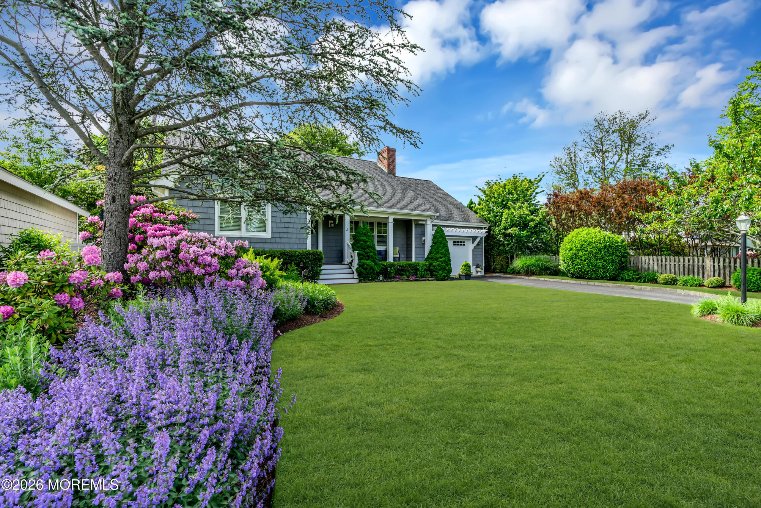 5 4th Avenue Image 4