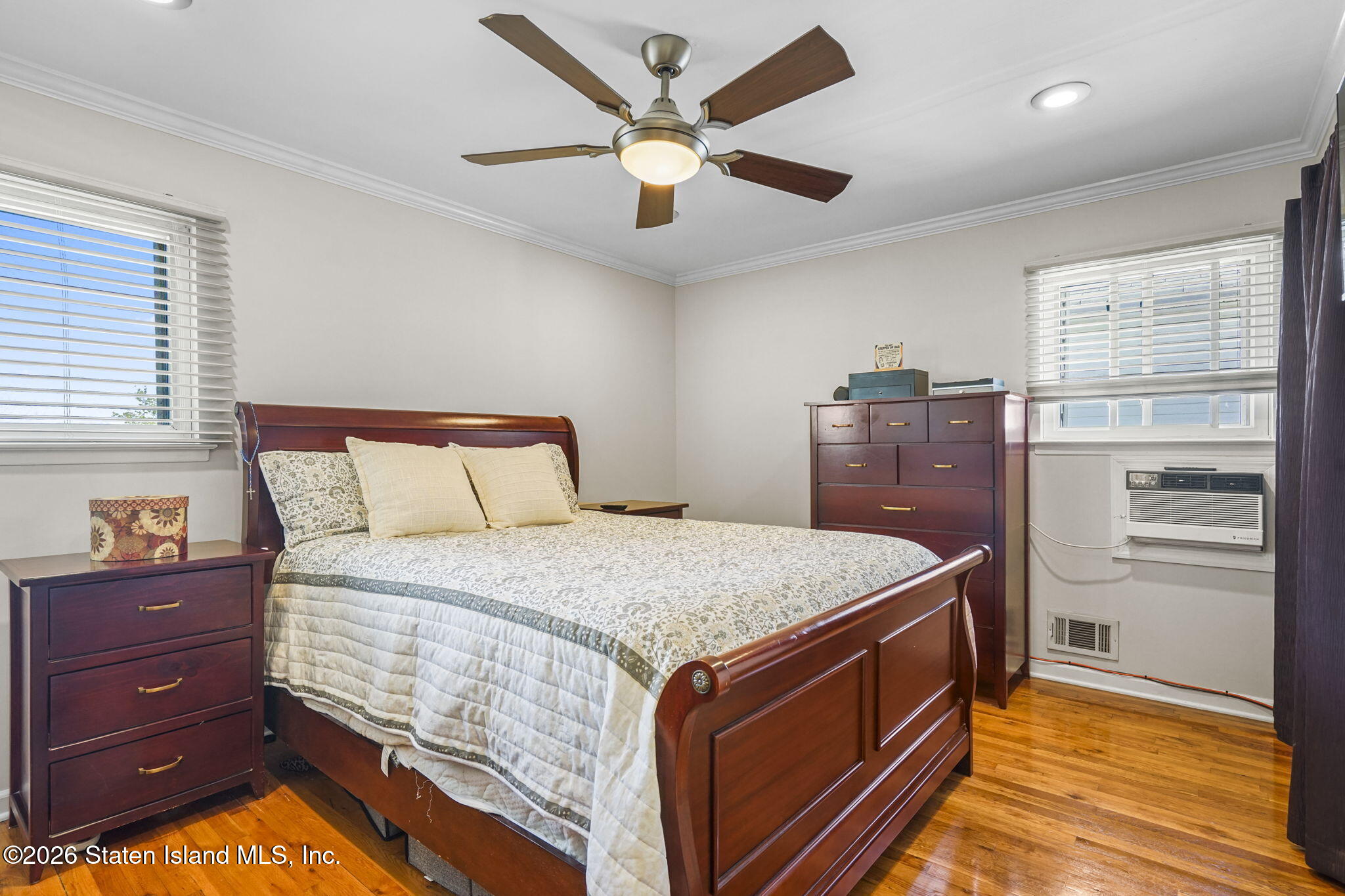 33 Middle Loop Road, Staten Island, NY, 10308 image 13