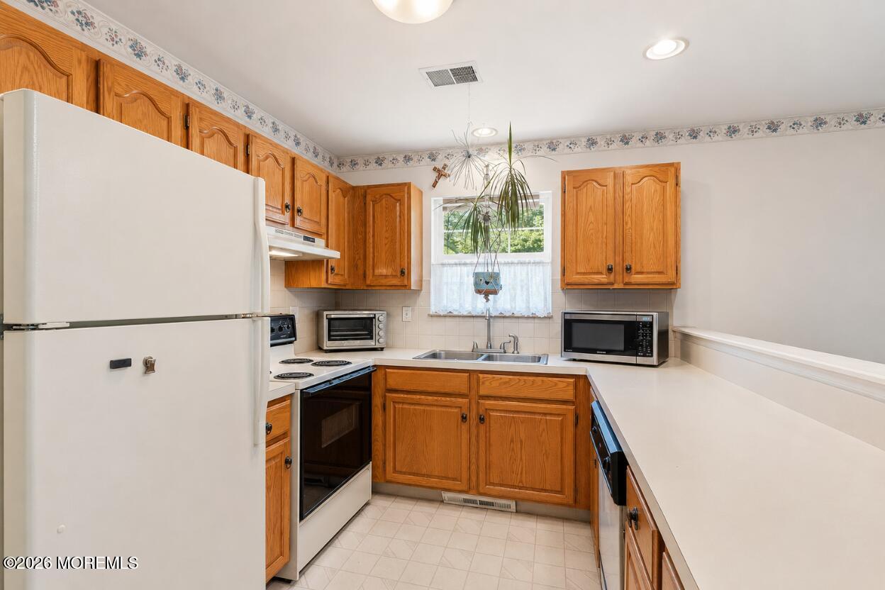 148 Morning Glory Lane, Whiting, NJ, 08759 image 15