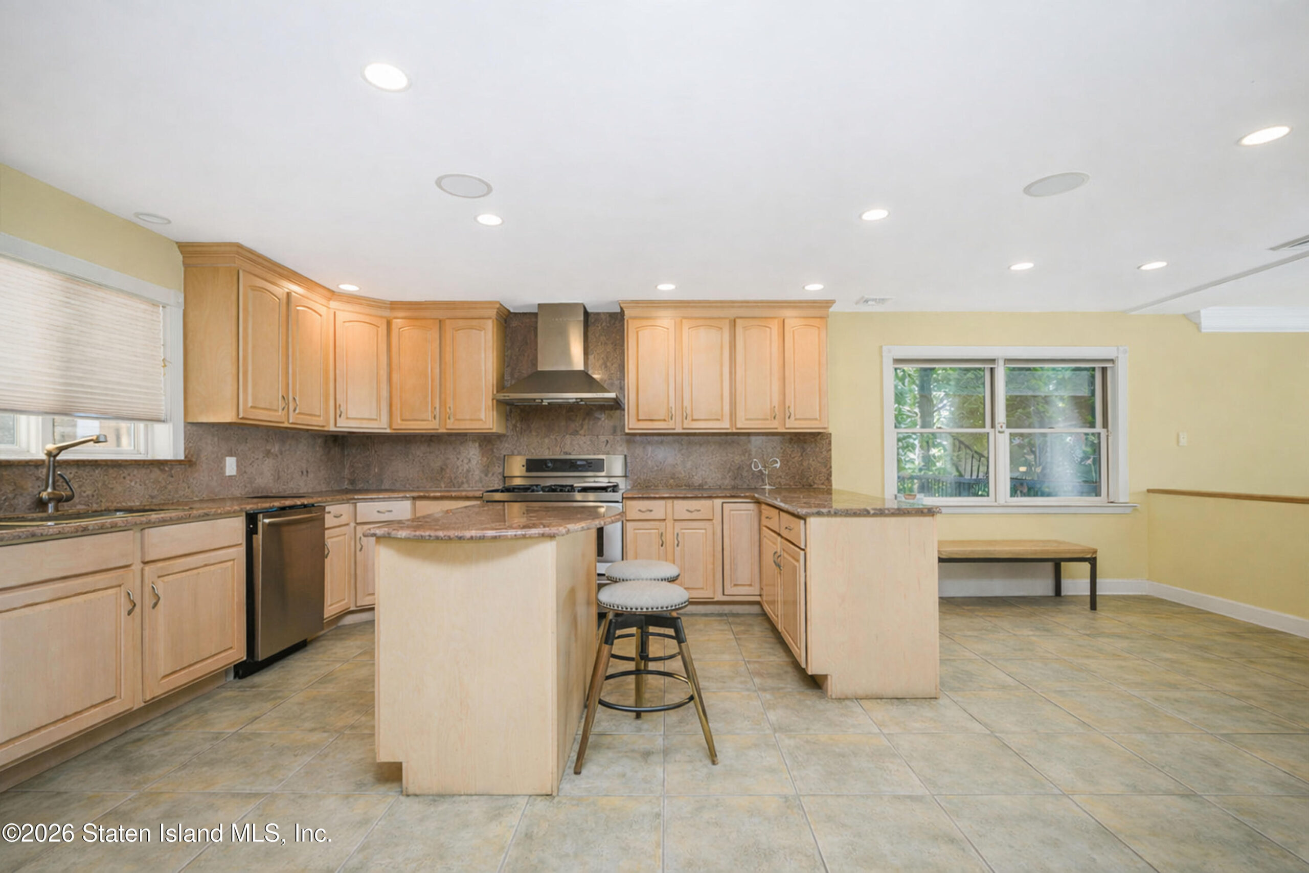 16 Diana Trail, Staten Island, NY, 10304 image 13