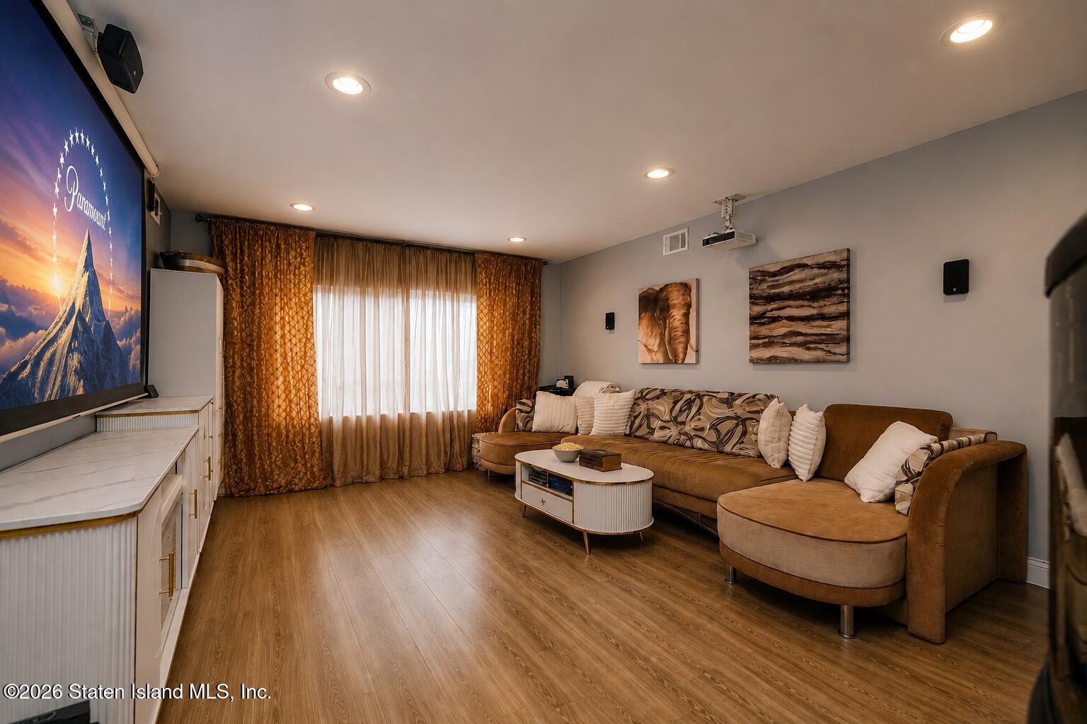 25 Peggy Lane, Staten Island, NY, 10306 image 12